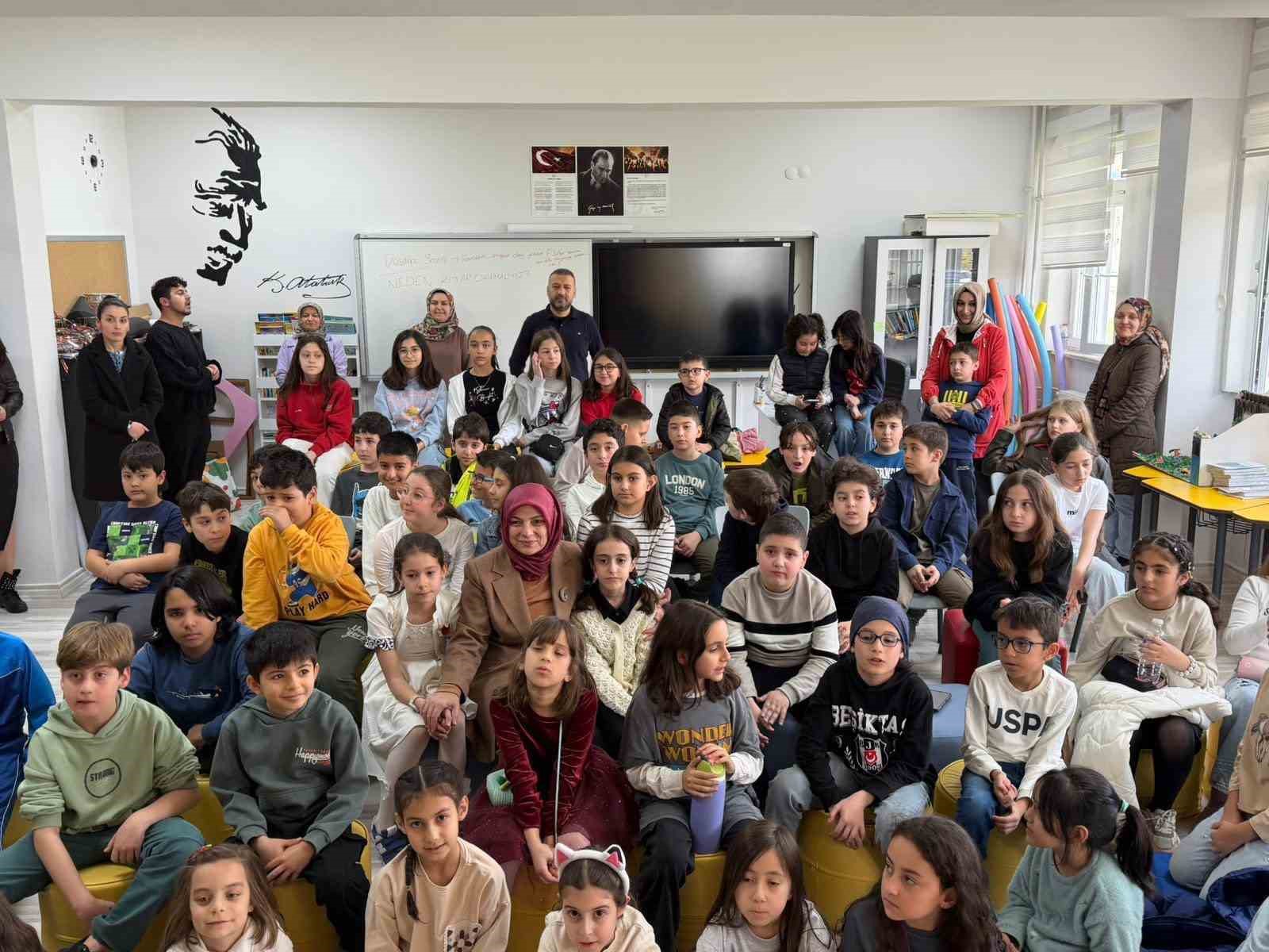 Bayram hediyeleri il müdüründen
