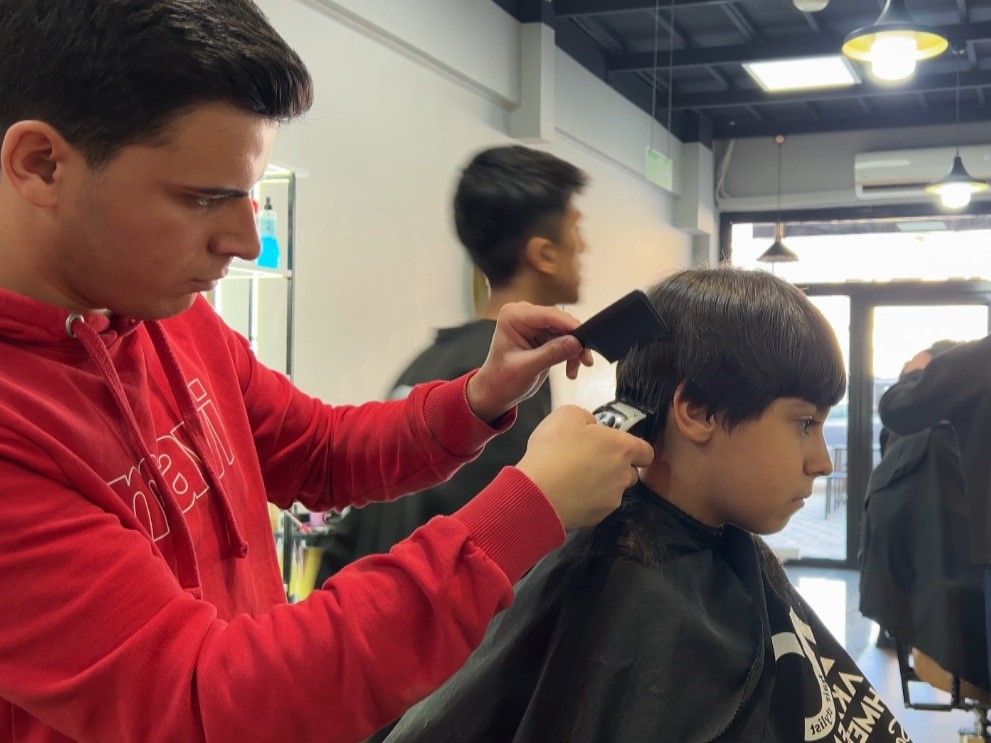 Bayram öncesi berber esnafının yoğunluğu başladı
