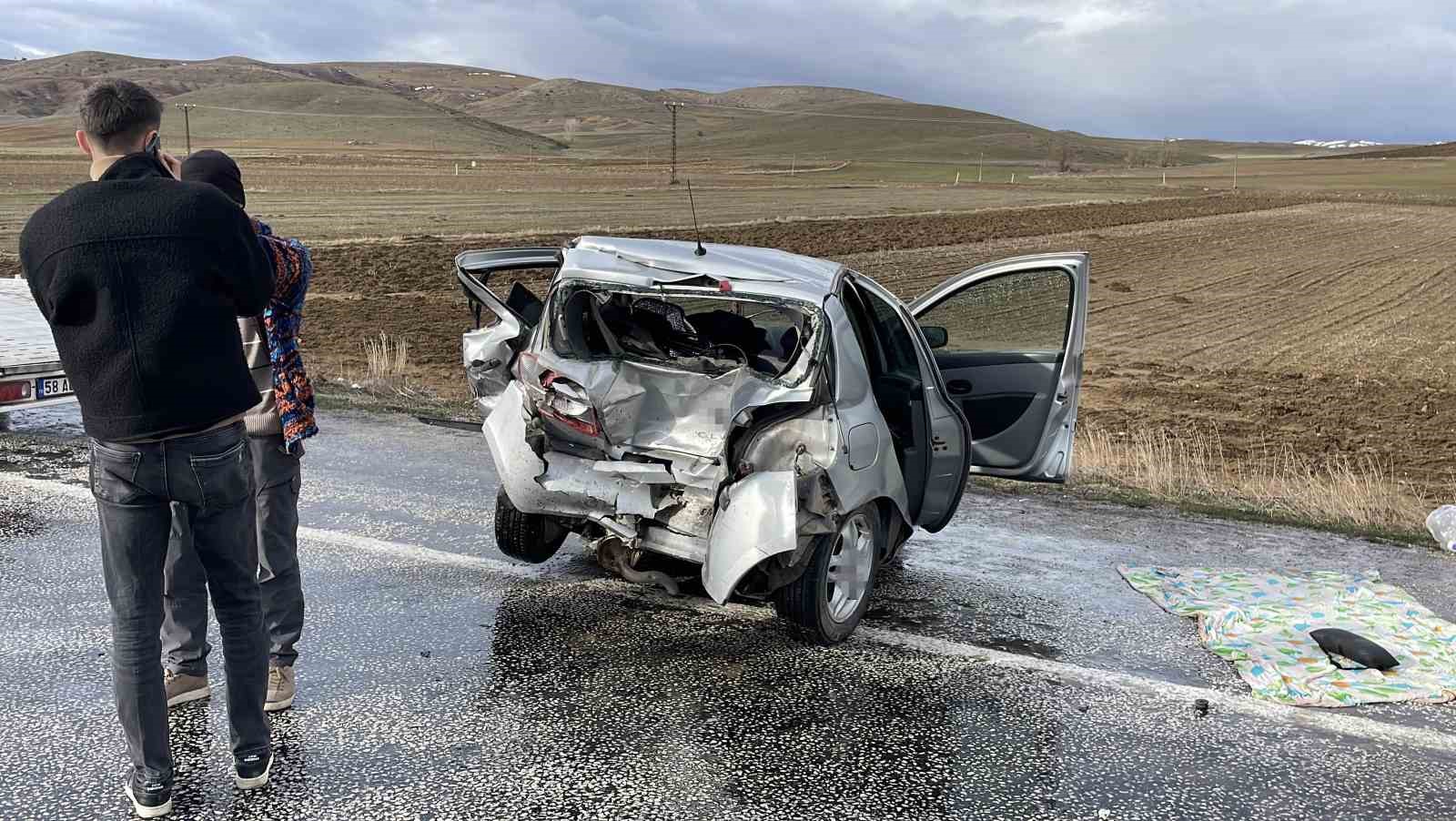 Bayram tatili dönüşü trafik kazası: 1 ölü, 5 yaralı
