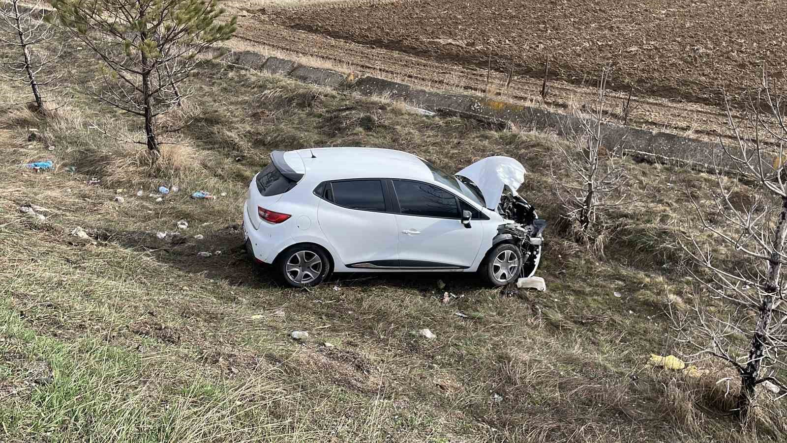 Bayram tatili dönüşü trafik kazası: 1 ölü, 5 yaralı
