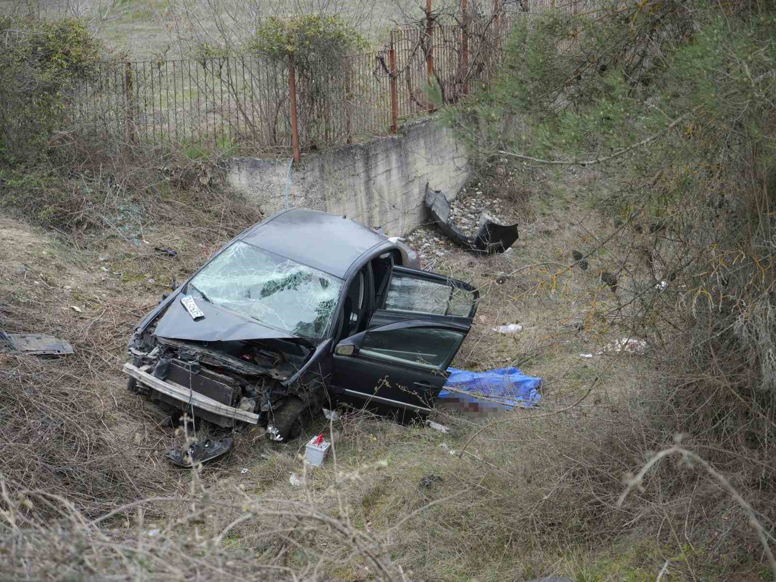 Bayram tatili yolunda feci kaza: 1 ölü, 4 yaralı
