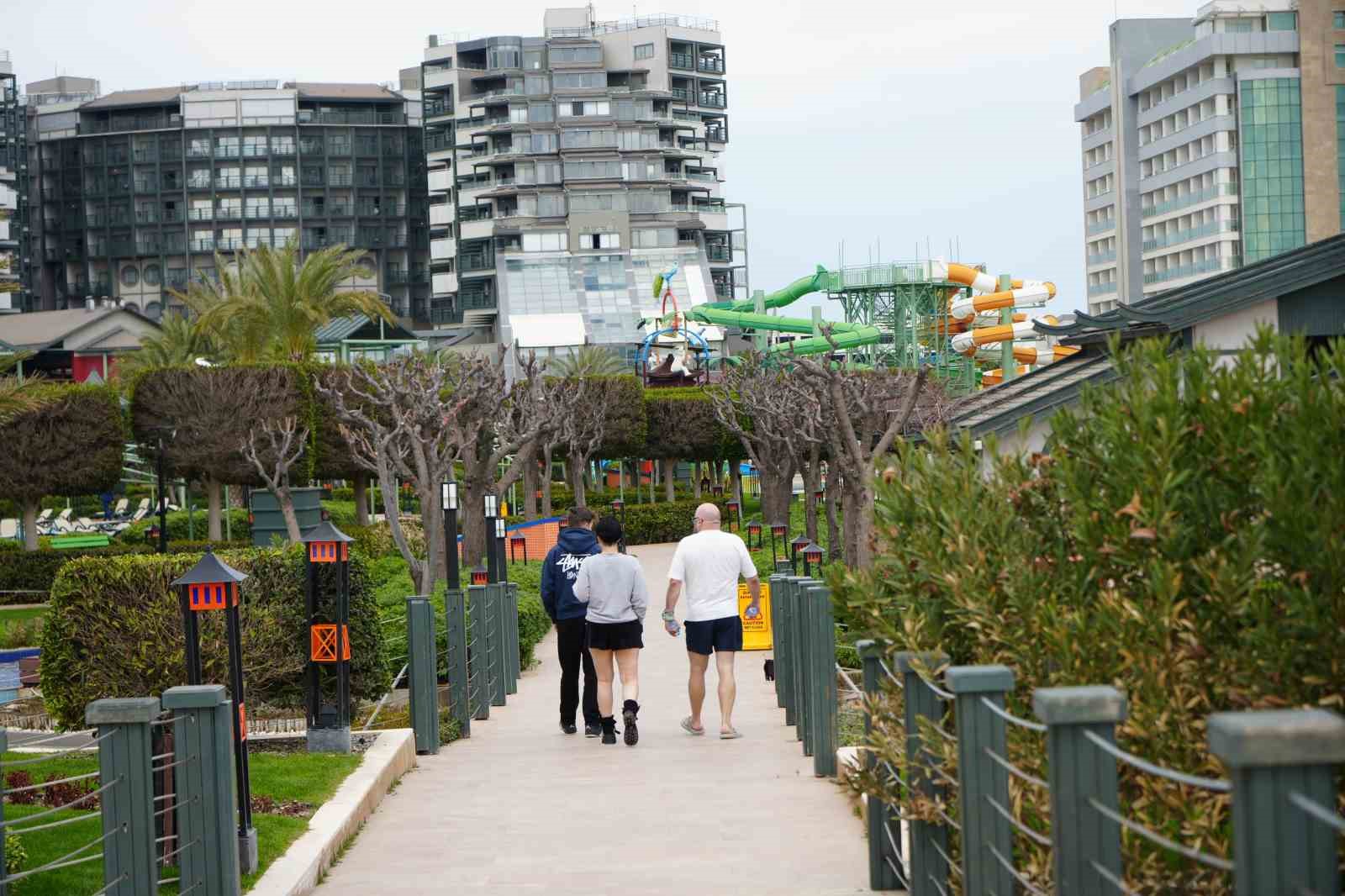 Bayram ve sezon öncesi turizmde kritik uyarı: "Gerçek dışı fiyatlara aldanmayın"
