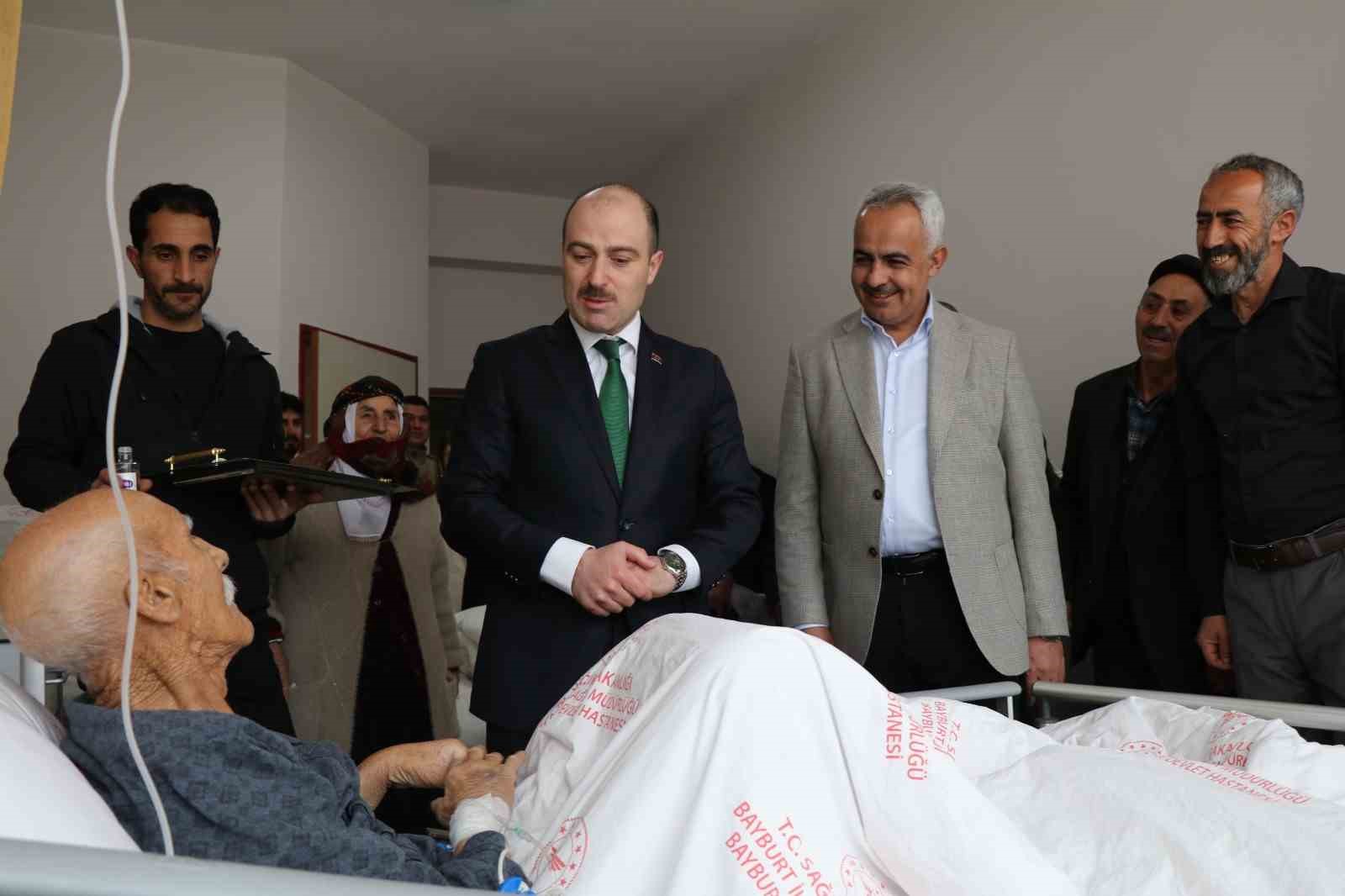 Bayramda hastalar unutulmadı
