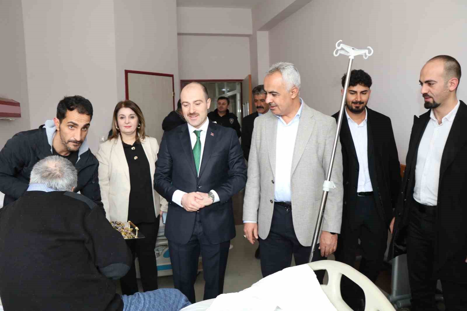 Bayramda hastalar unutulmadı
