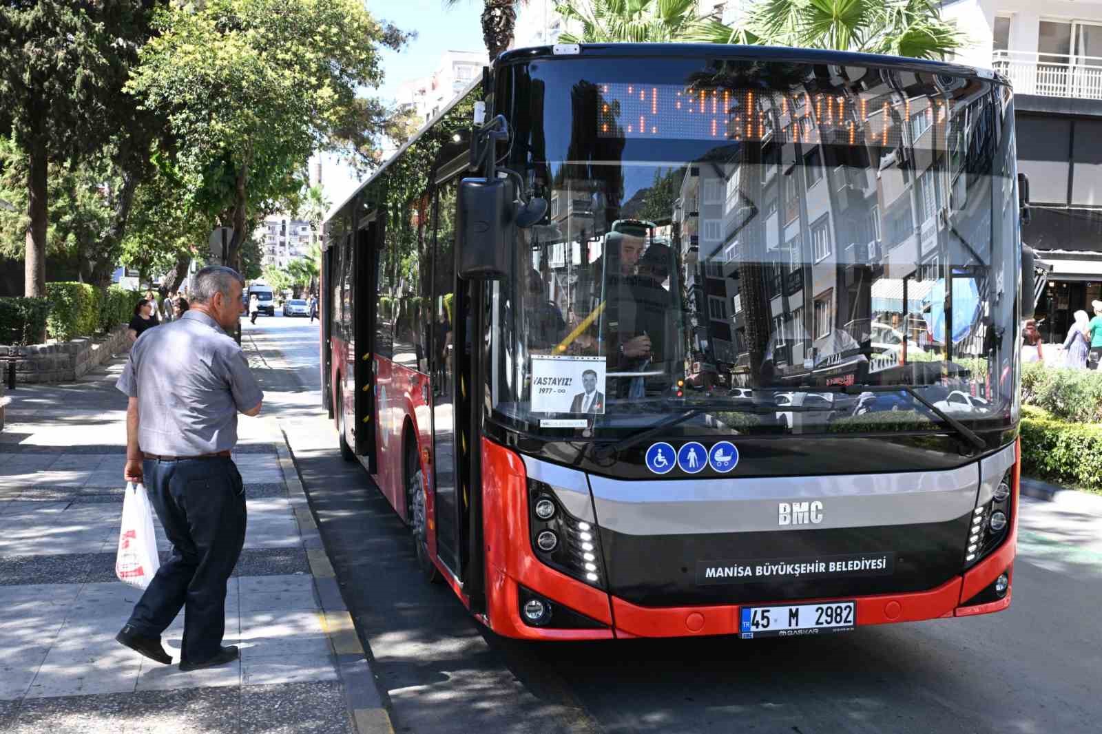 Bayramda Manisalıların cebinde 5 milyon 250 bin TL kaldı
