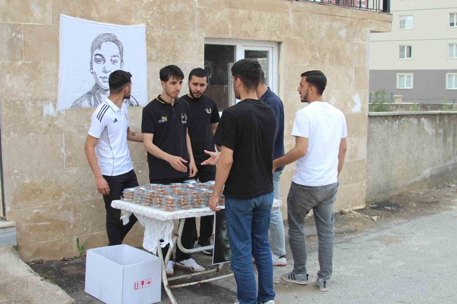 Bayram’ın en büyük hayali Fenerbahçe’nin şampiyonluğu ve futbolcu olmaktı
