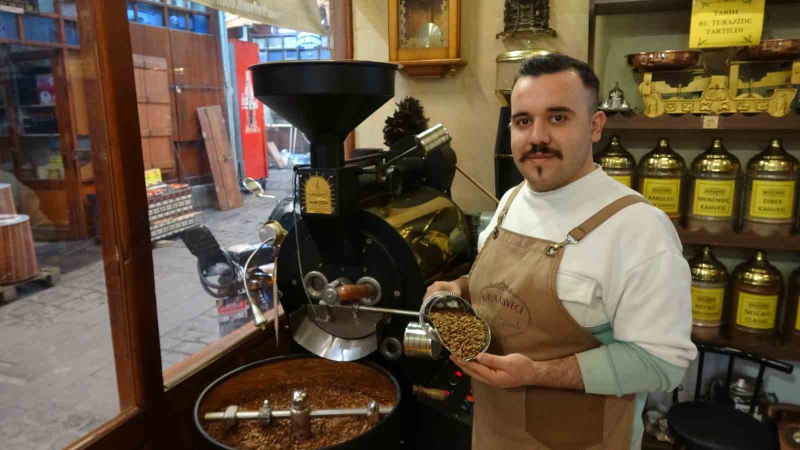 Bayramların geleneksel ikramı: Türk kahvesi
