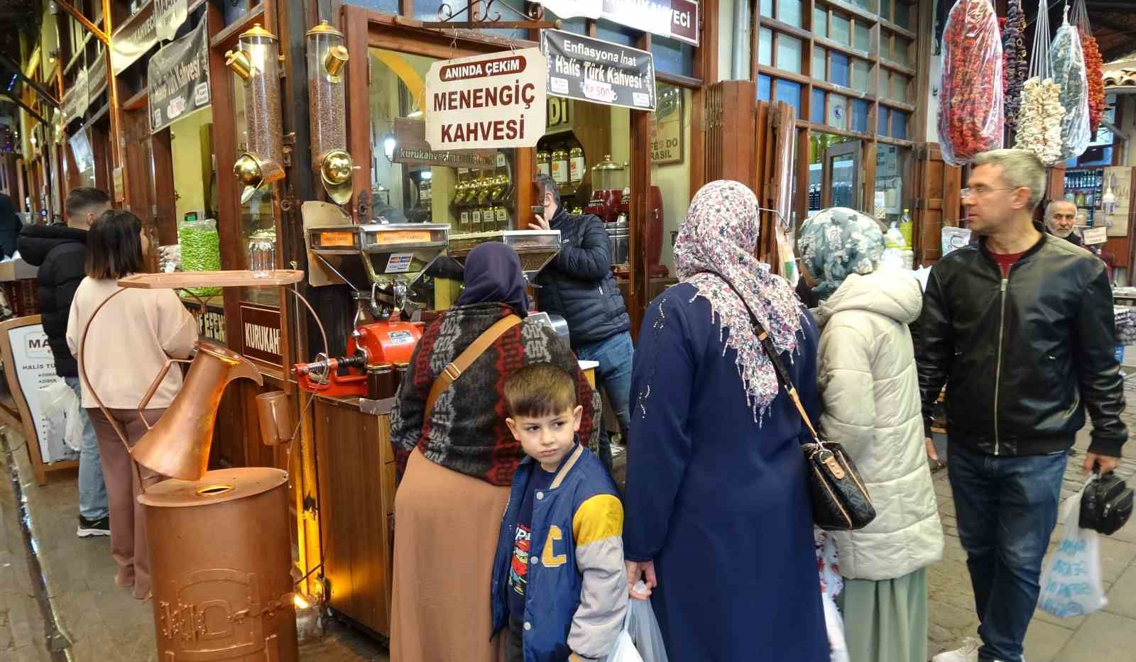 Bayramların geleneksel ikramı: Türk kahvesi
