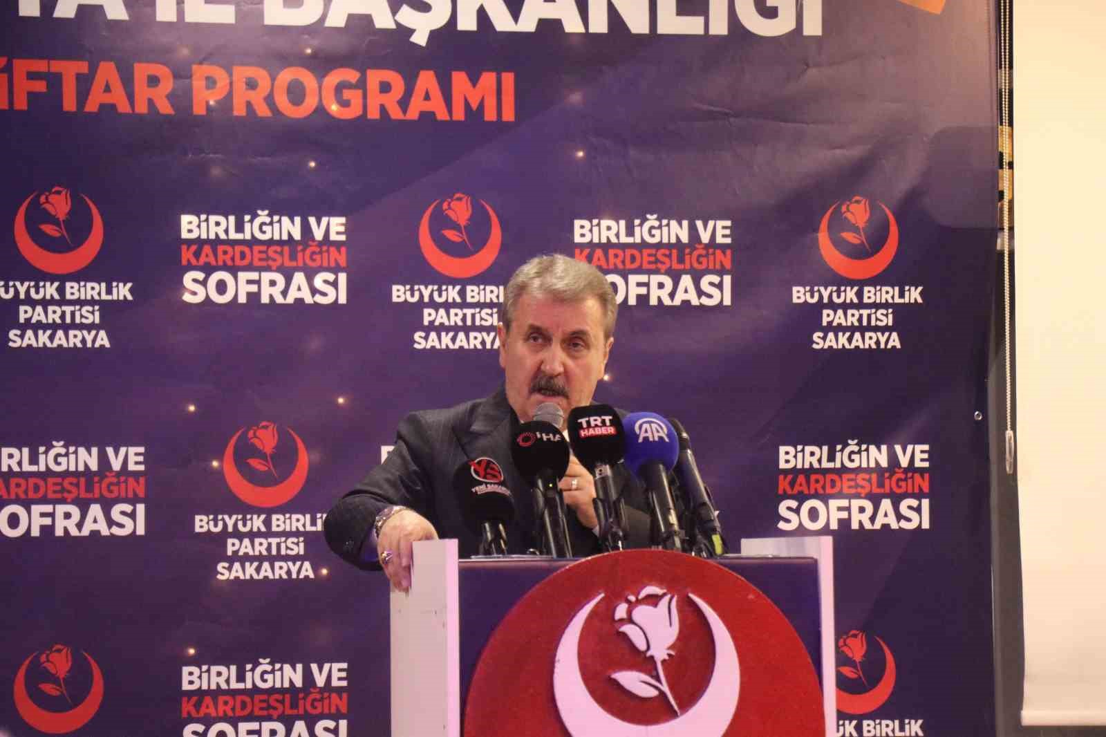 BBP Genel Başkanı Destici: "İşledikleri açık bir savaş suçudur ve mutlaka Trump da Netanyahu da yargılanmalıdır"
