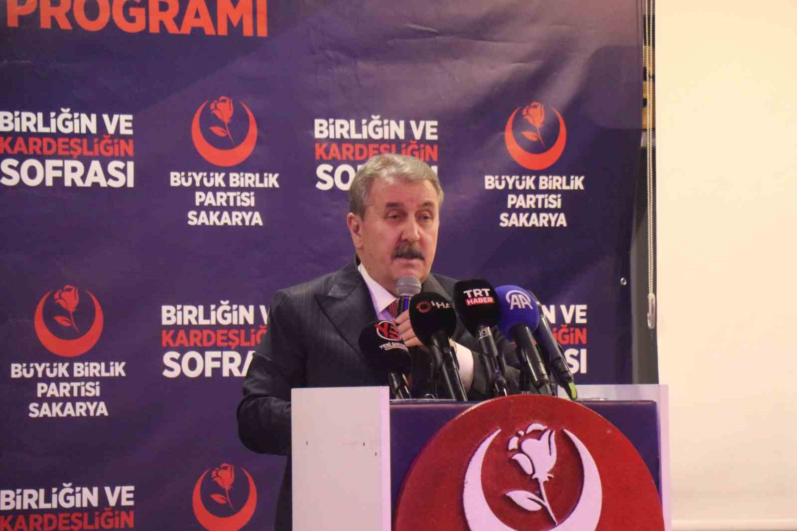 BBP Genel Başkanı Destici: "İşledikleri açık bir savaş suçudur ve mutlaka Trump da Netanyahu da yargılanmalıdır"
