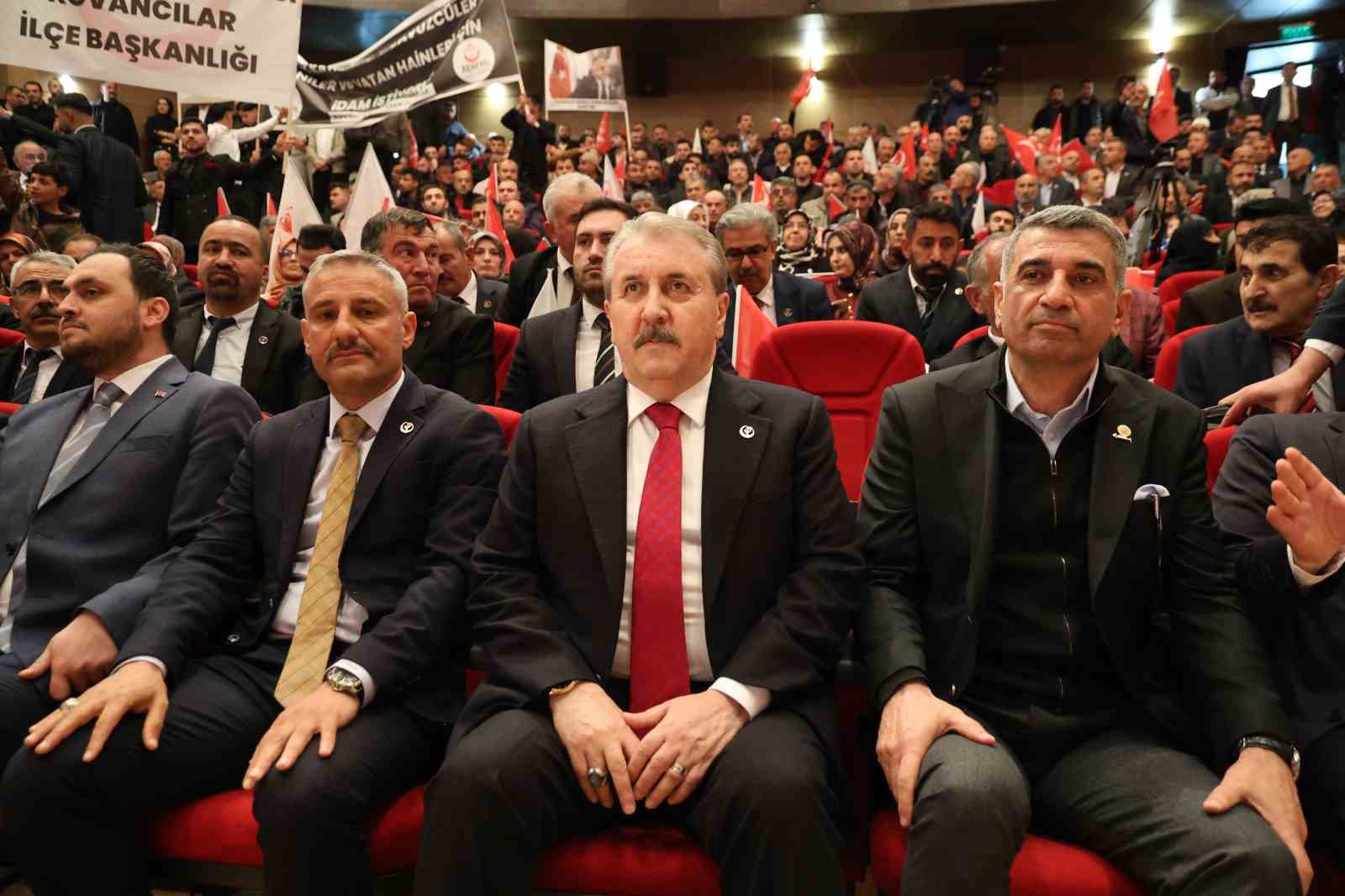 BBP Genel Başkanı Destici: "Türkiye olarak bölgemizde savaş istemiyoruz"
