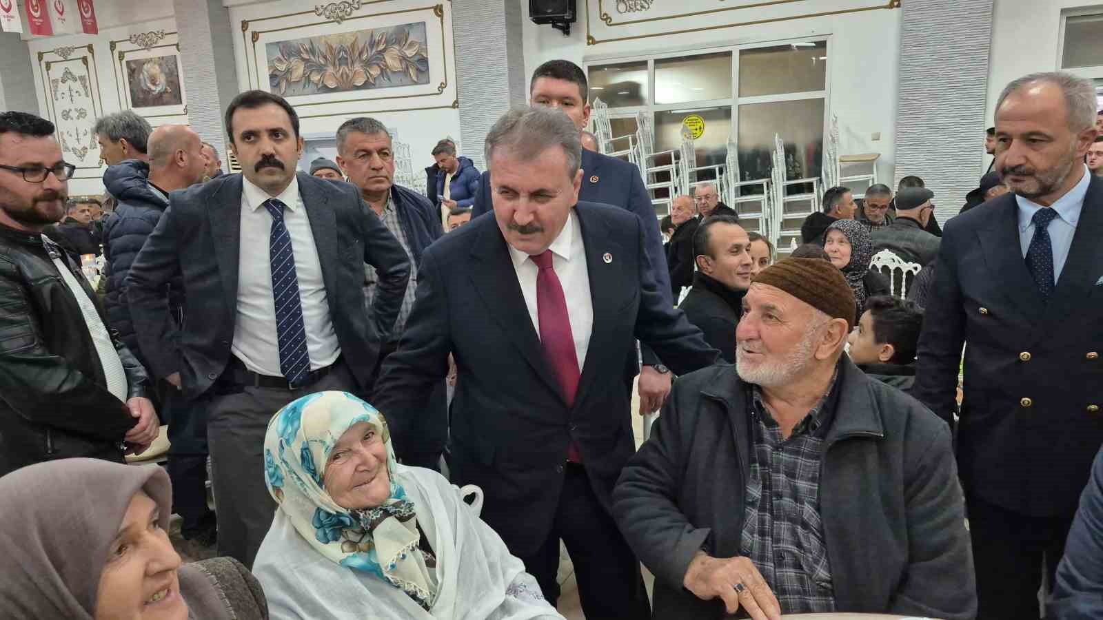 BBP Genel Başkanı Destici: "Zalimlerin de sırası gelecek ve yaptıkları zulümlerin hesabını tek tek ödeyecekler"
