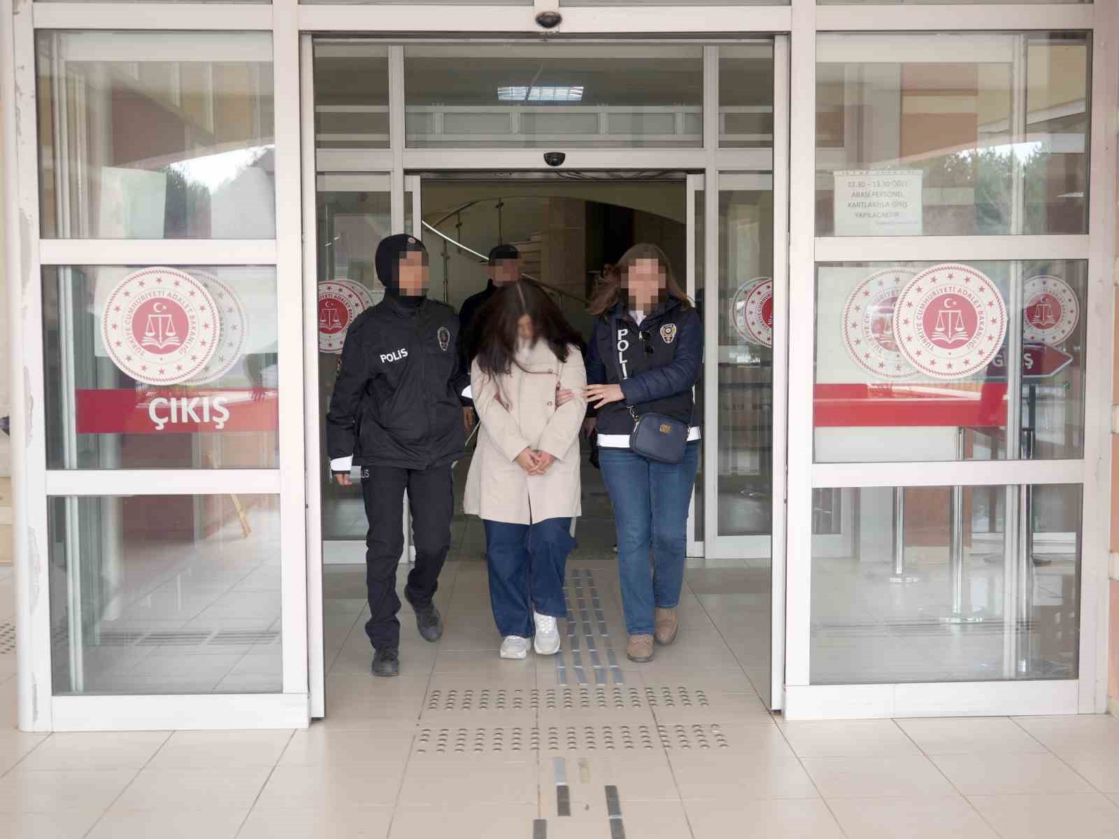 Bebeğini çöpe atan anne için müebbet talebi: Duruşma salonunda tutuklandı
