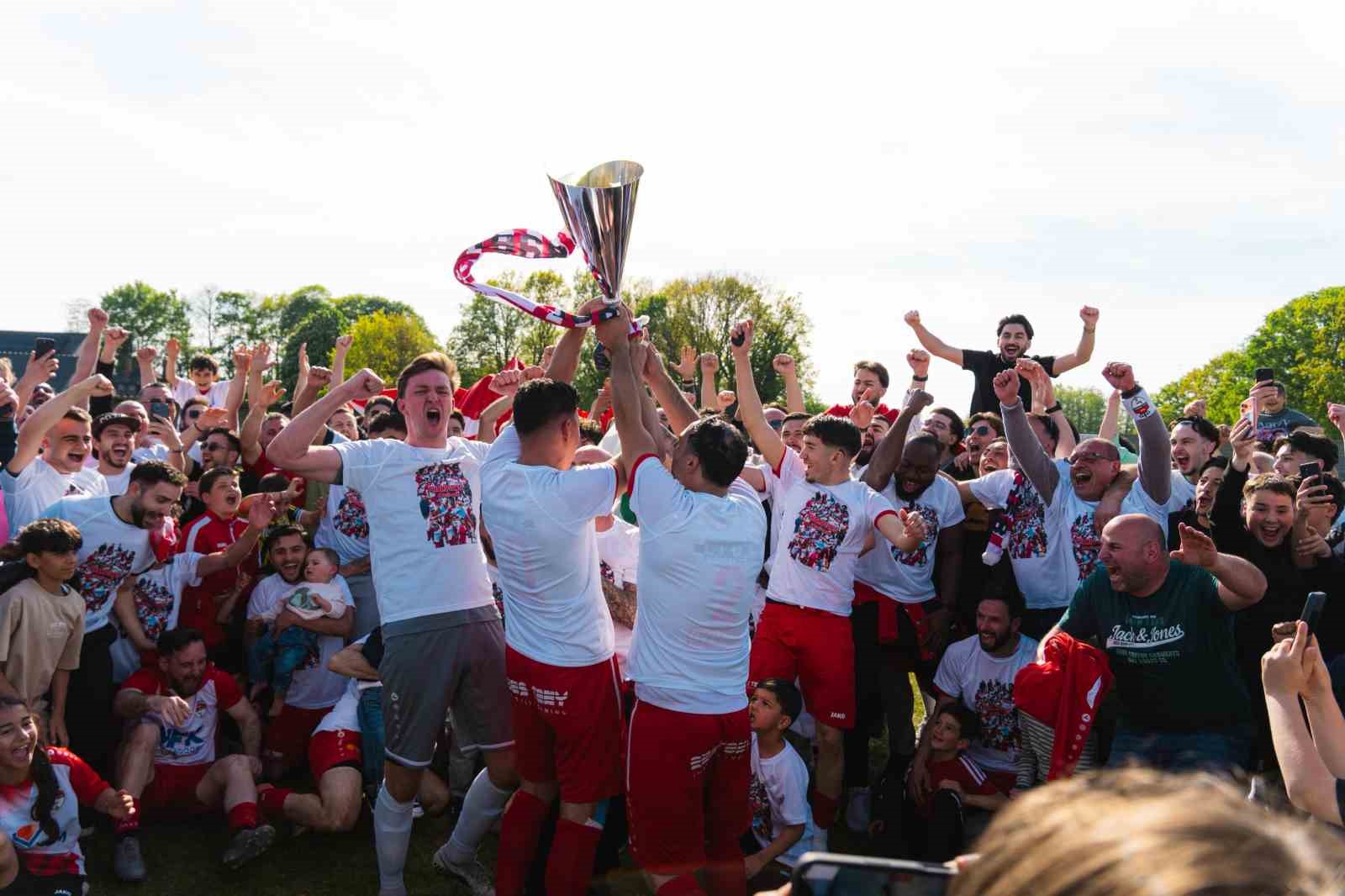 Belçika’da ilk kez bir Türk takımı şampiyon oldu
