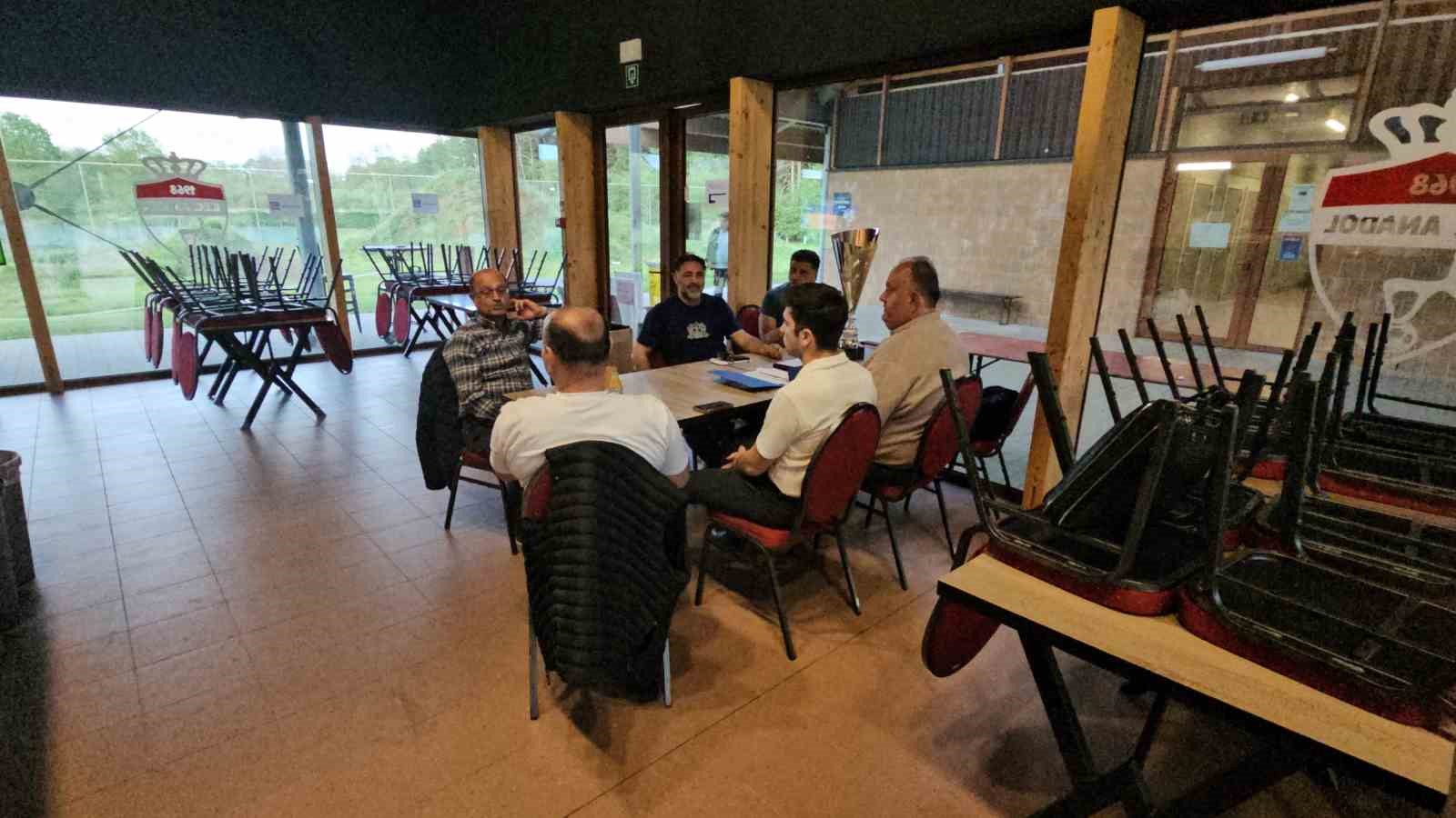 Belçika’da şampiyon olan Türk takımının yöneticileri duygularını paylaştı
