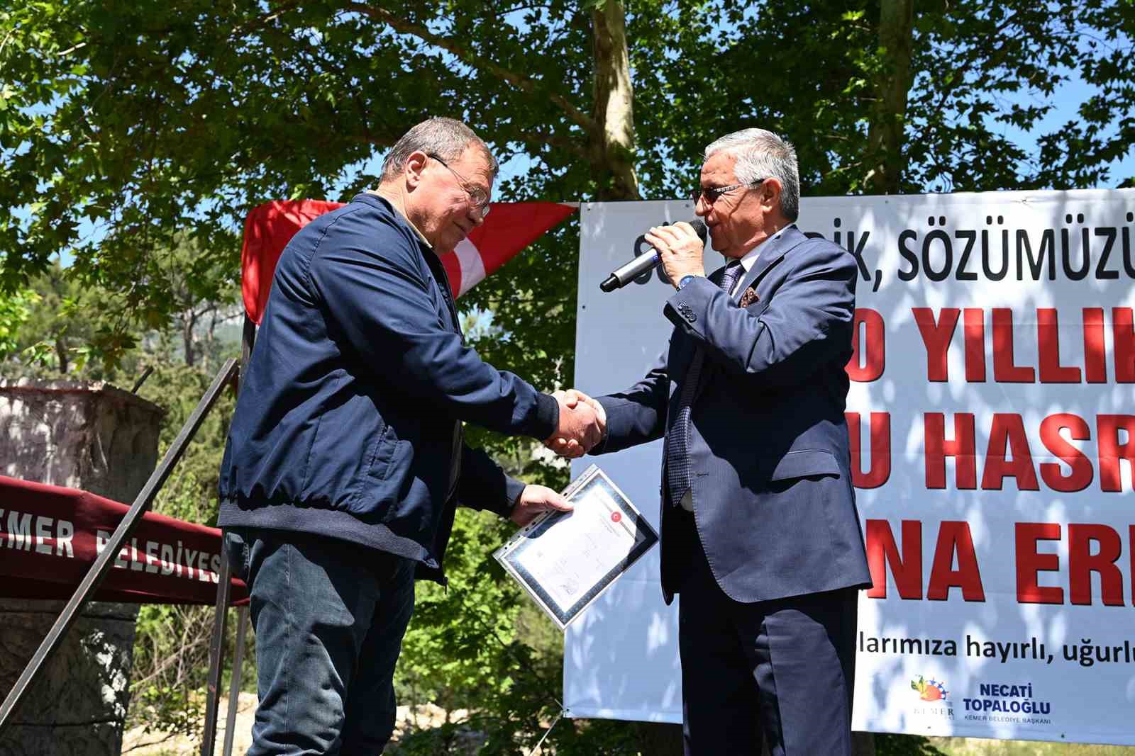 Beldibi’nde yarım asırlık tapu hasreti sona erdi
