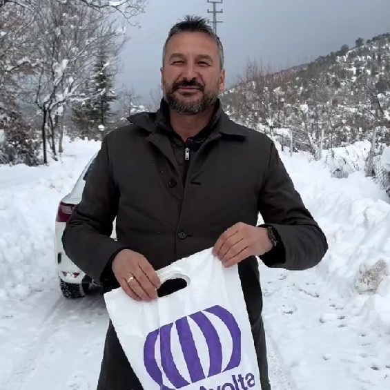 Belediye başkanı kaybolan emanetin parasını cebinden ödedi
