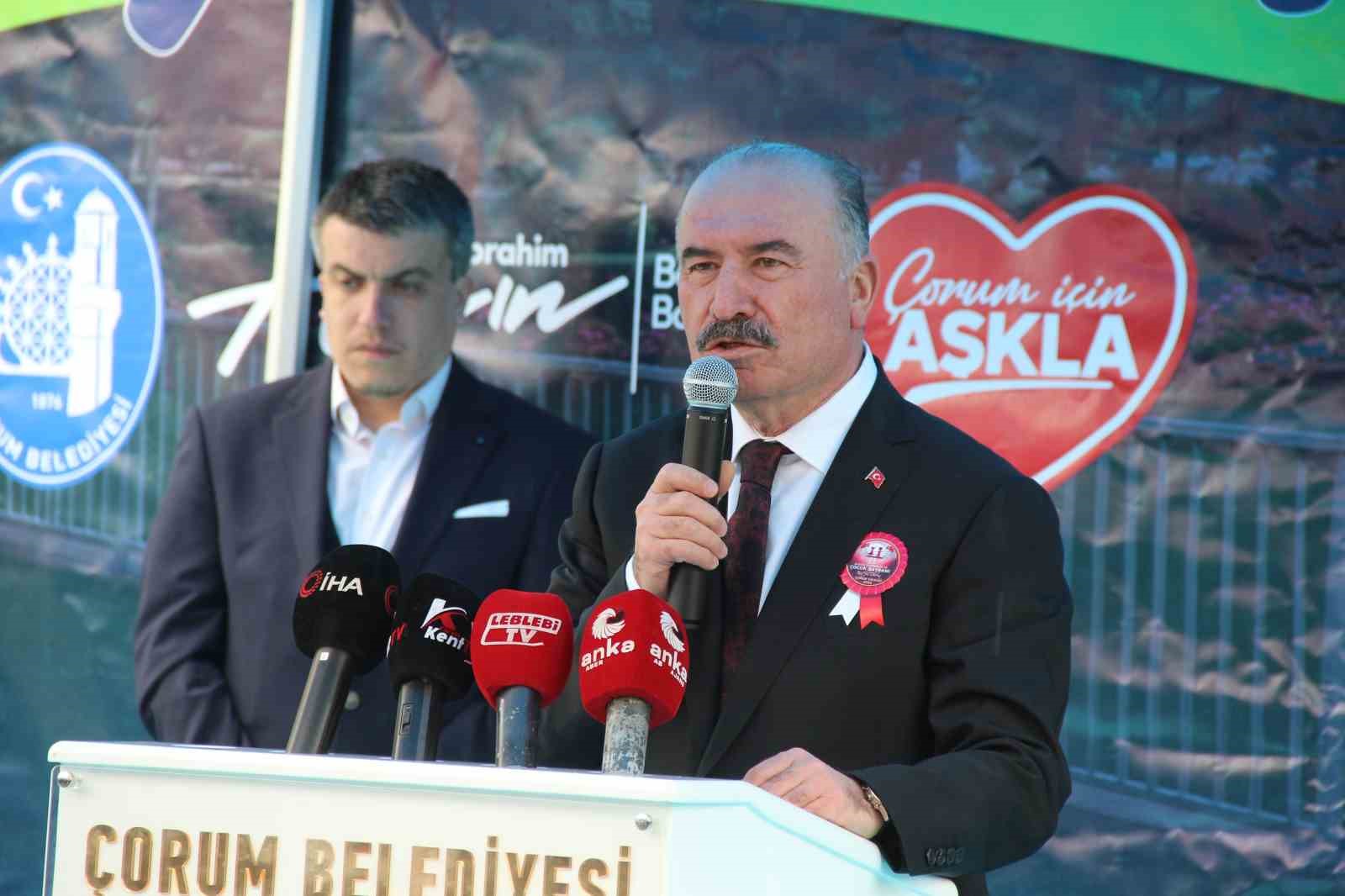 Belediye başkanının koltuğuna oturan çocuklar talimat vermişti: Masal Park hayalleri gerçek oldu
