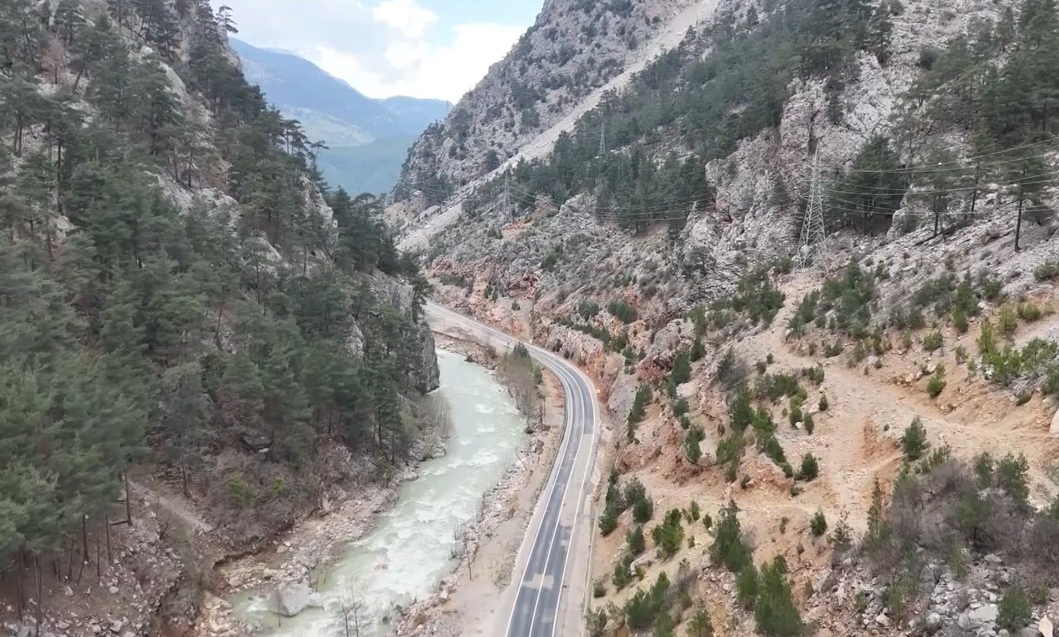 Belediye başkanları, yeni yapılacak tünel projesini yerinde anlattı
