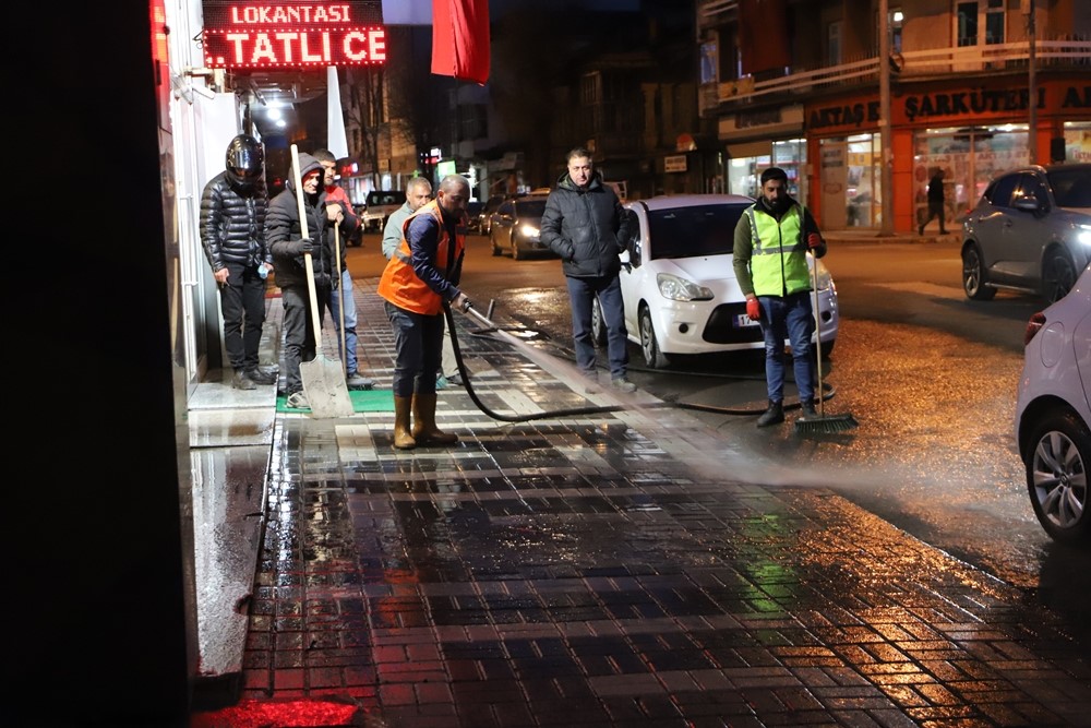 Belediye ekiplerinin bahar temizliği sürüyor
