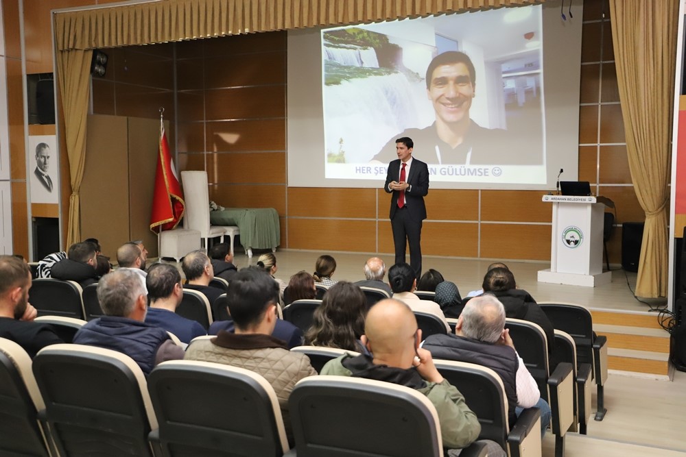 Belediye personeline eğitim
