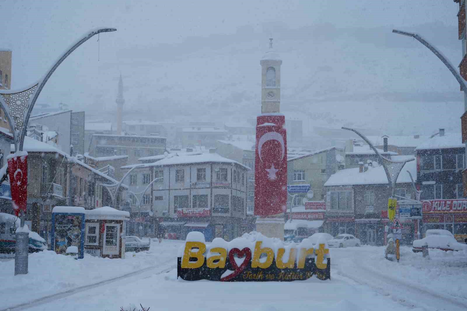 Belediyeden vatandaşlara "Zorunlu olmadıkça dışarı çıkmayın" uyarısı
