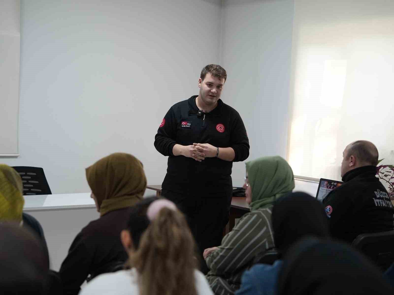 BELMEK kursiyerlerine yangın eğitimi
