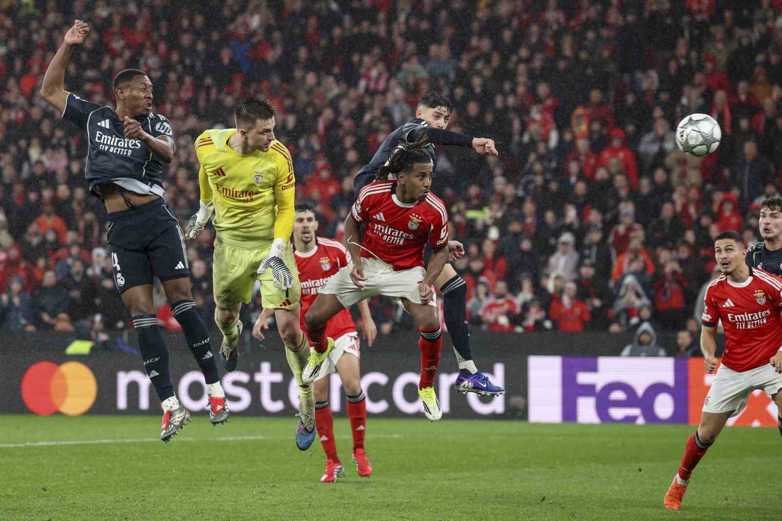 Benfica 90+8’de adını ilk 24’e yazdırdı
