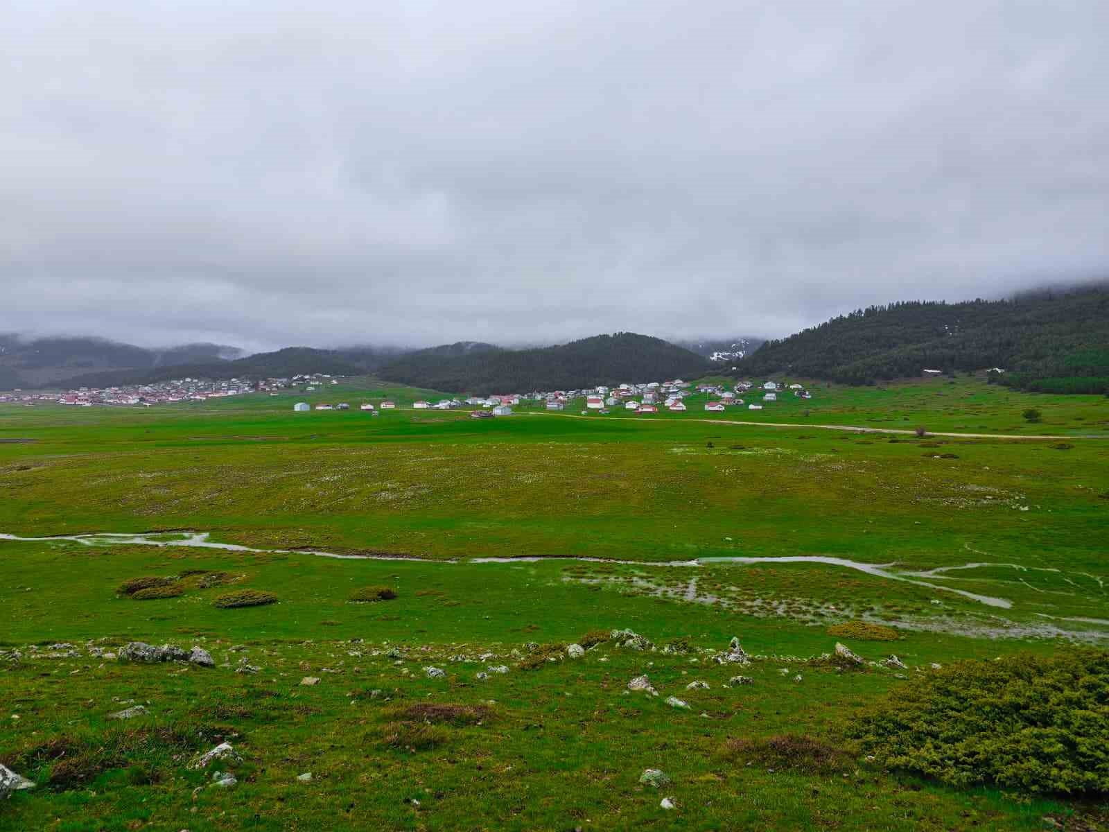 Benli yaylasındaki menderesler havadan görüntülendi
