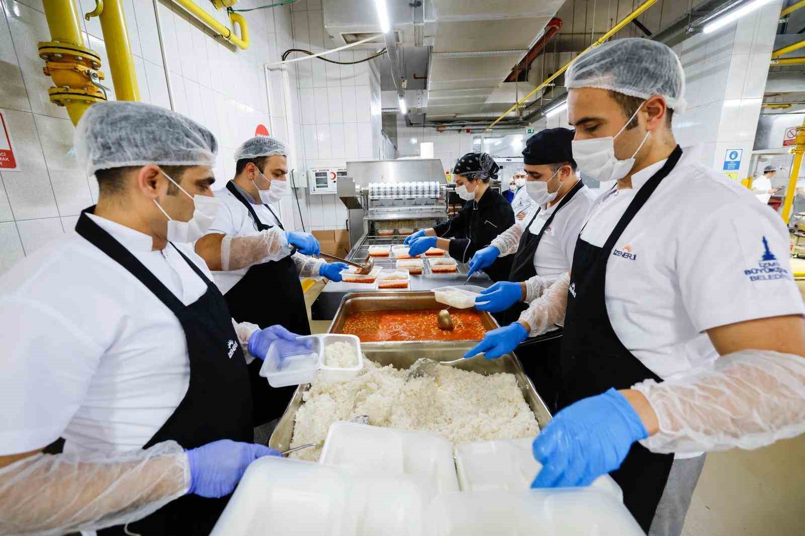 Bereket hem sofralara hem meydanlara yayılacak
