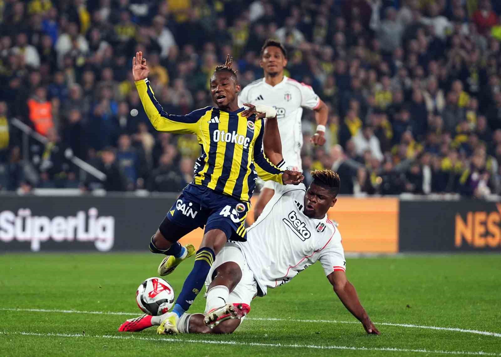 Beşiktaş 2 maç sonra Kadıköy’de kaybetti
