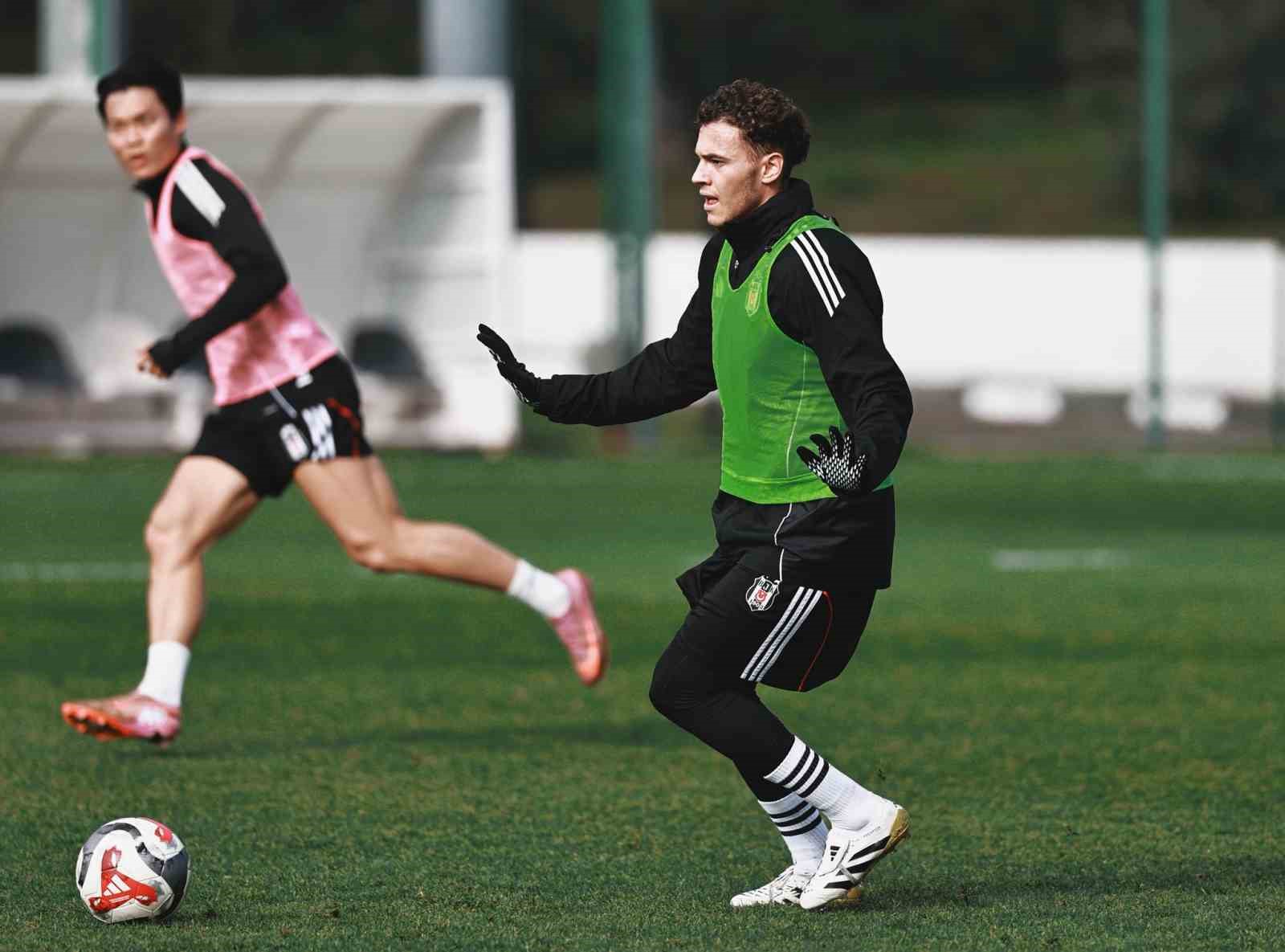 Beşiktaş, Alanyaspor maçı hazırlıklarına başladı
