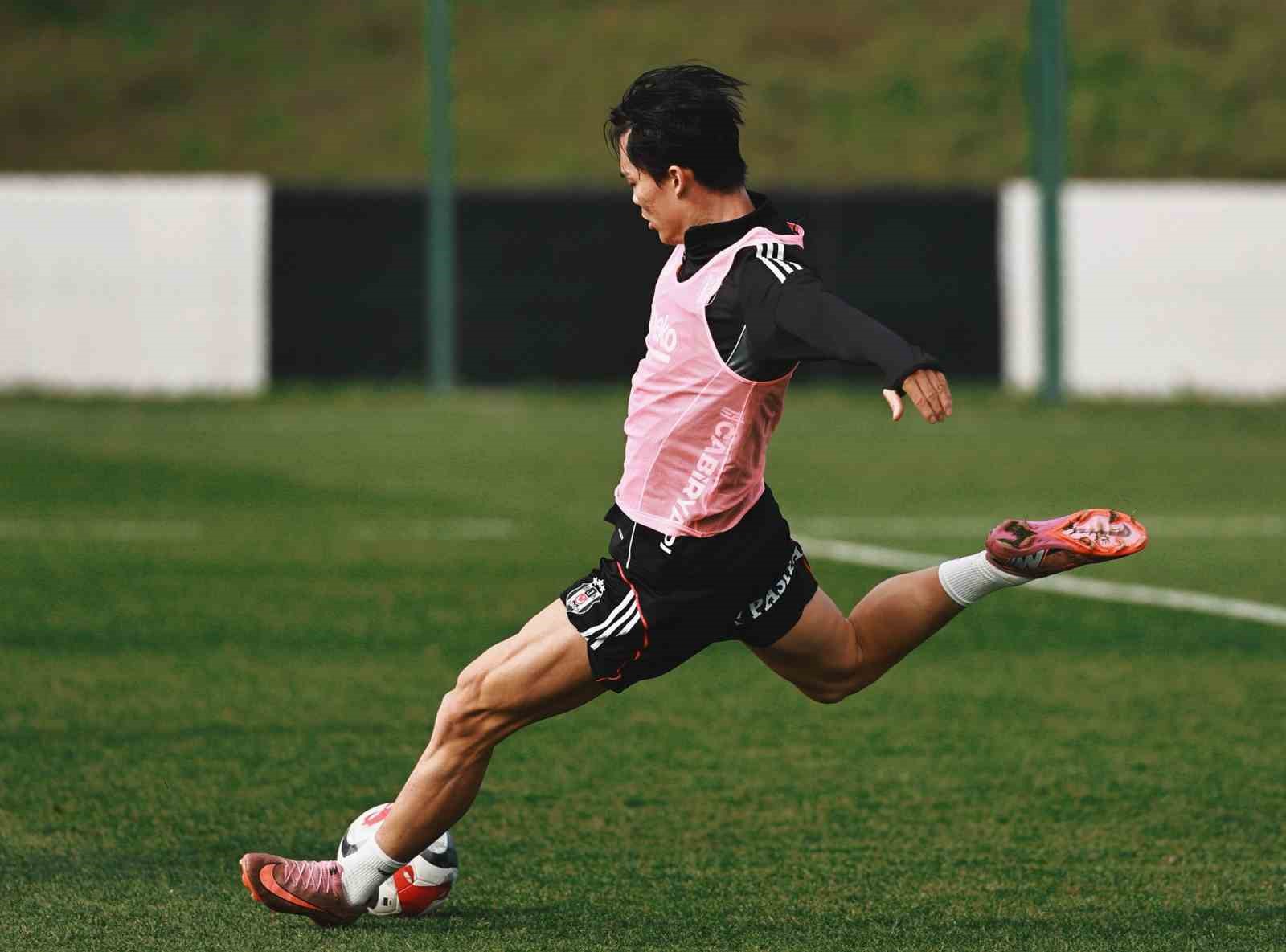 Beşiktaş, Alanyaspor maçı hazırlıklarına başladı
