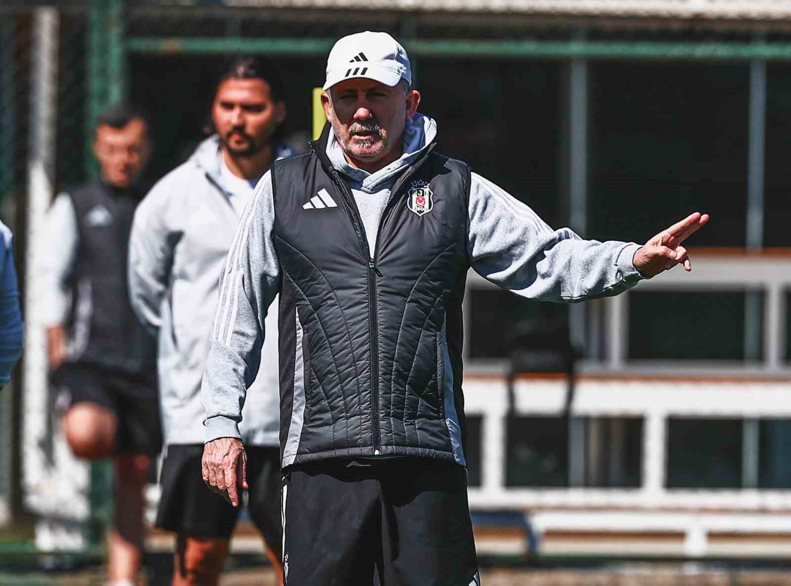 Beşiktaş, Antalyaspor maçı hazırlıklarına başladı
