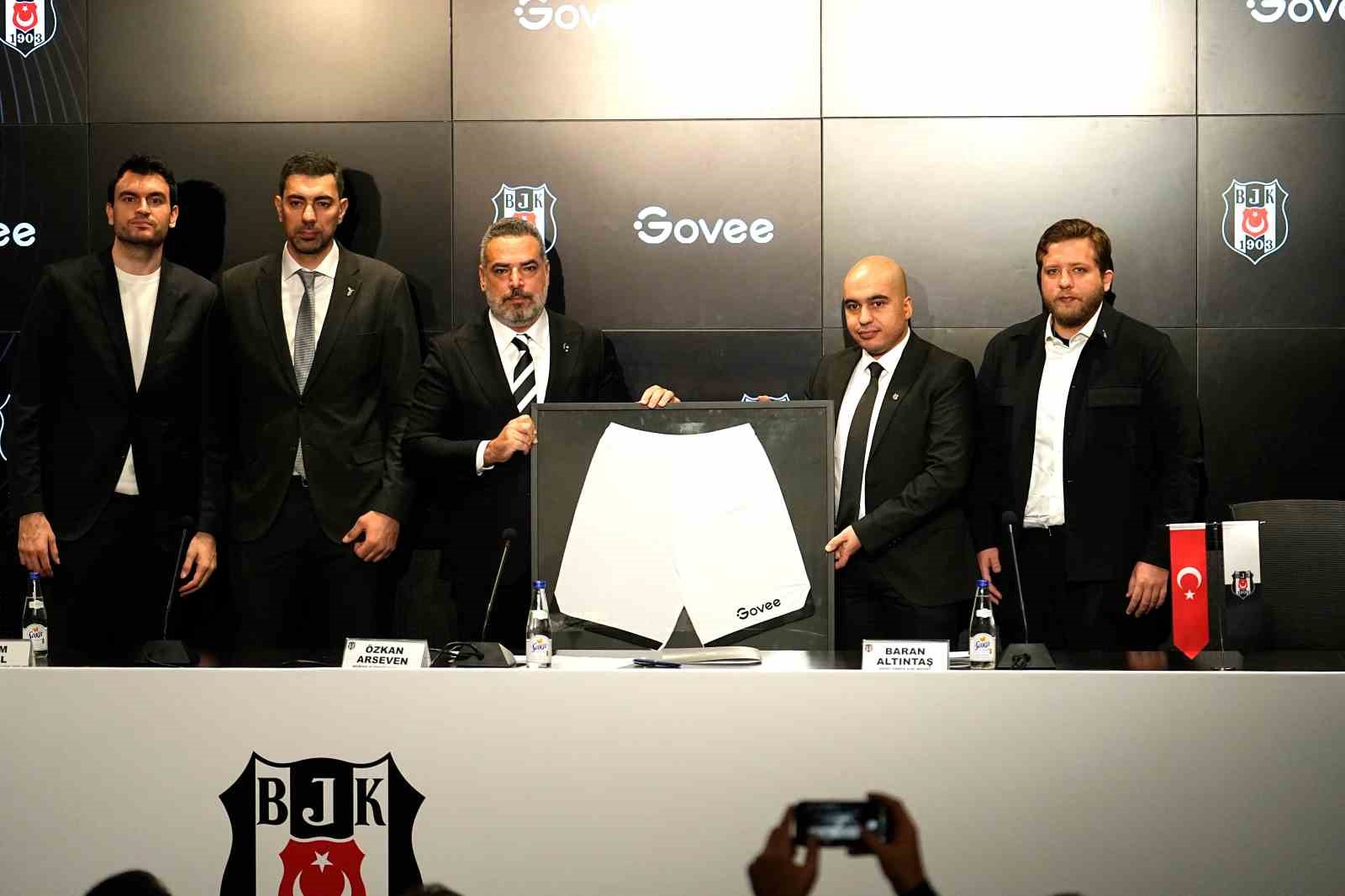 Beşiktaş Erkek Basketbol Takımı’na yeni sponsor
Beşiktaş Erkek Basketbol Takımı’na yeni sponsor