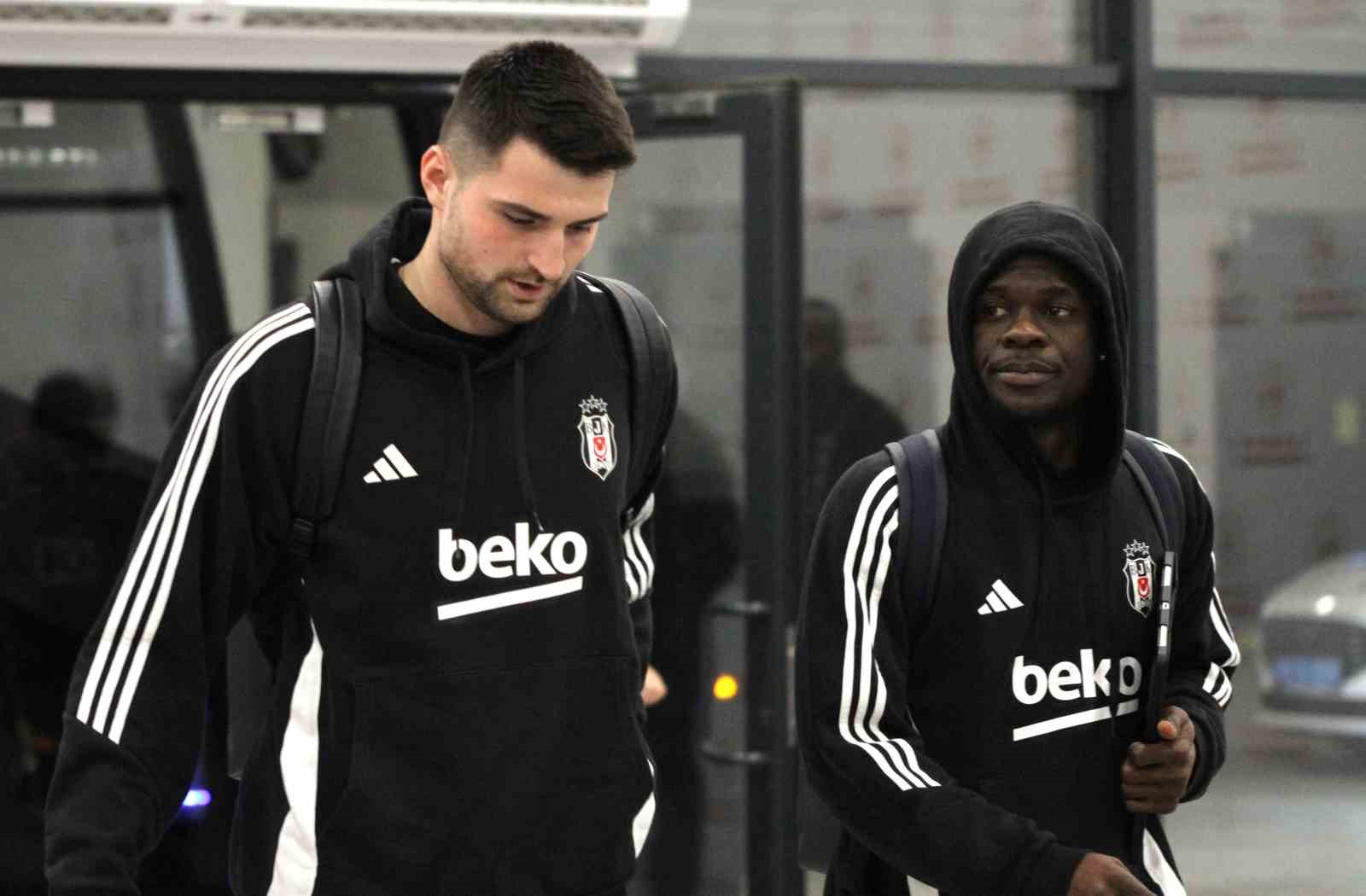 Beşiktaş, Eryaman Stadı’nda
