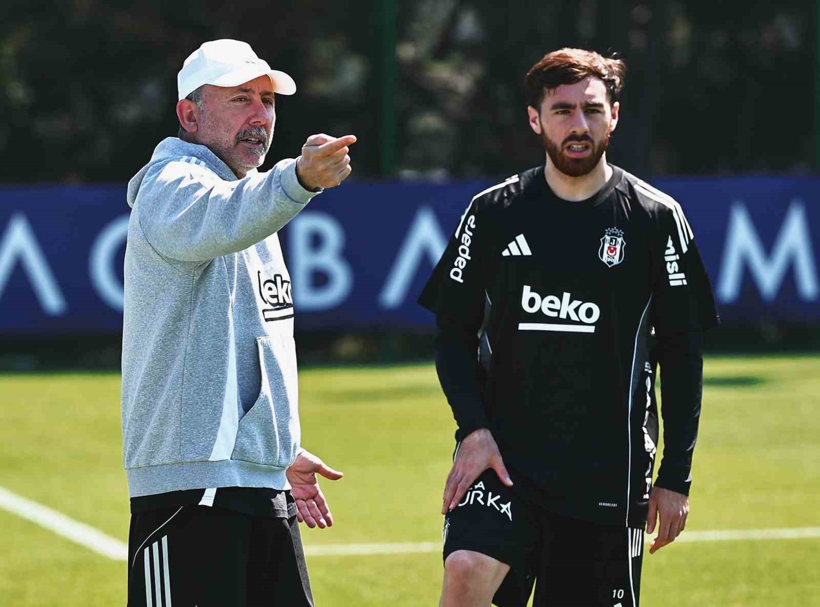 Beşiktaş, Fatih Karagümrük maçı hazırlıklarını tamamladı
