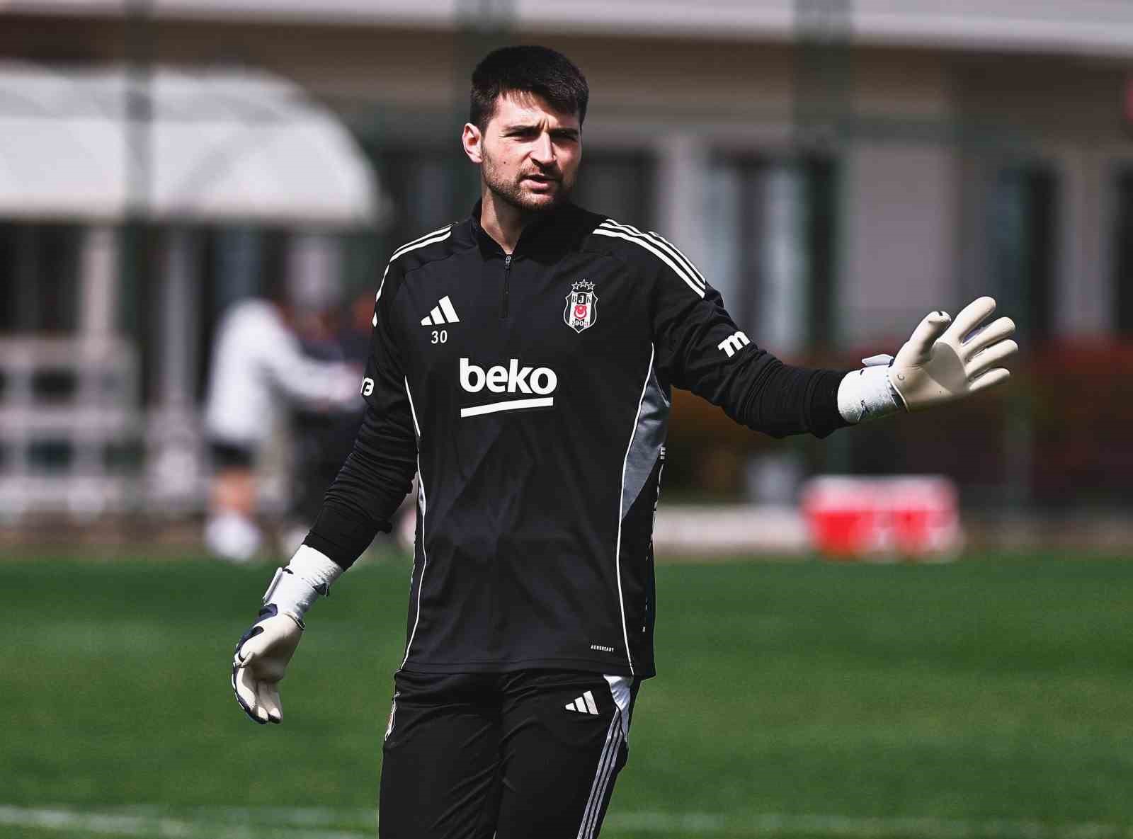 Beşiktaş, Fenerbahçe maçı hazırlıklarını sürdürdü
