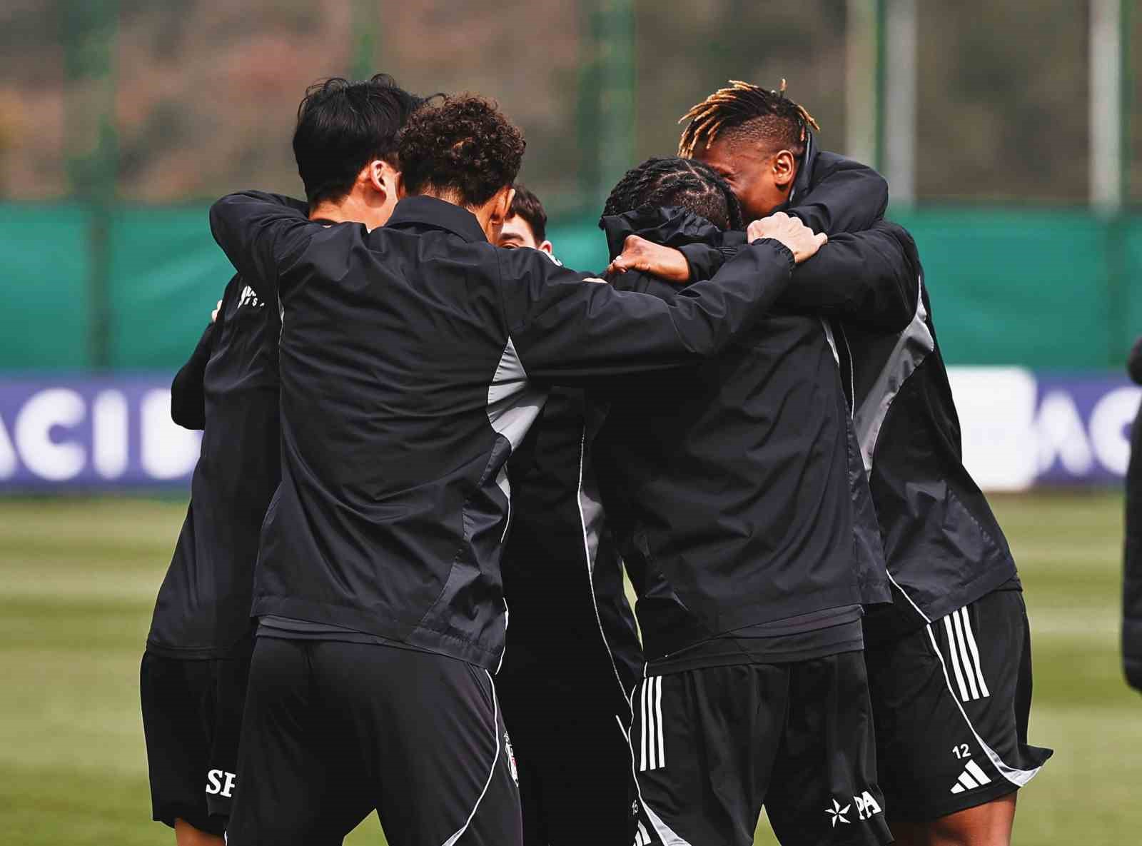 Beşiktaş, Gençlerbirliği maçı hazırlıklarını tamamladı
