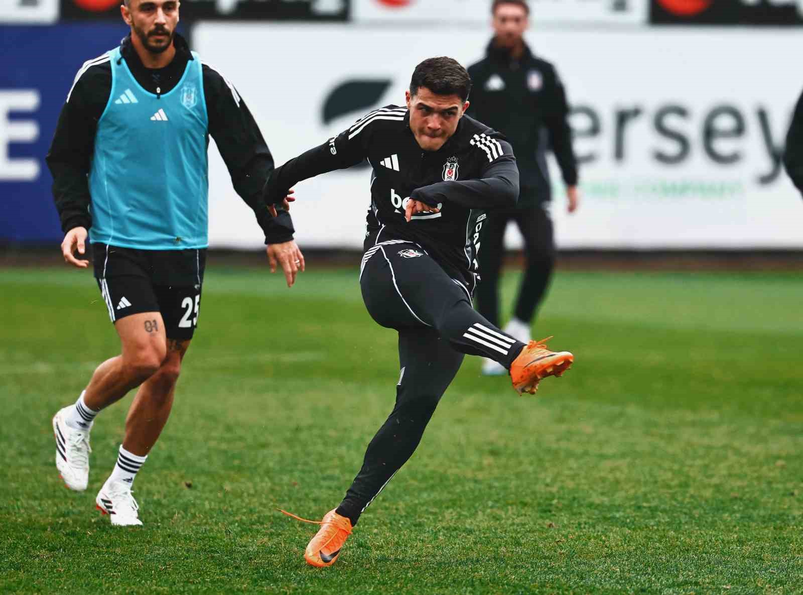 Beşiktaş, Kayserispor maçı hazırlıklarına başladı
