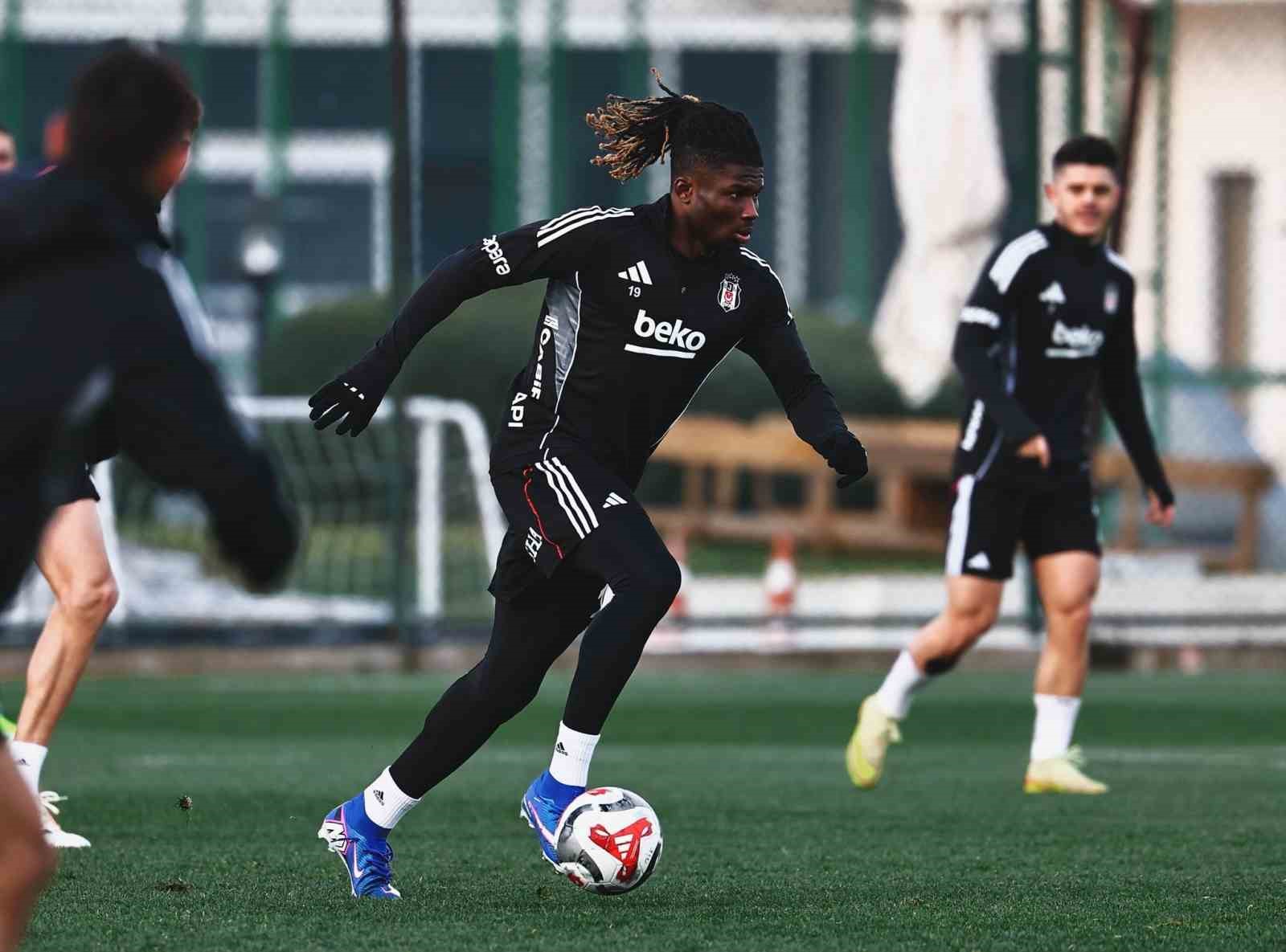 Beşiktaş, Kayserispor maçı hazırlıklarını sürdürdü
