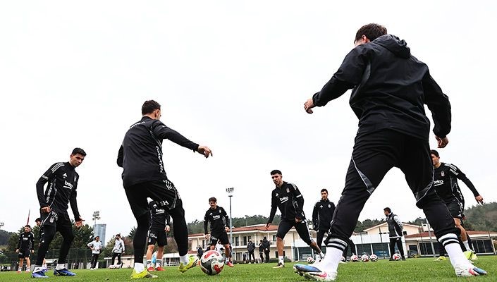 Beşiktaş kondisyon ve taktik çalıştı
