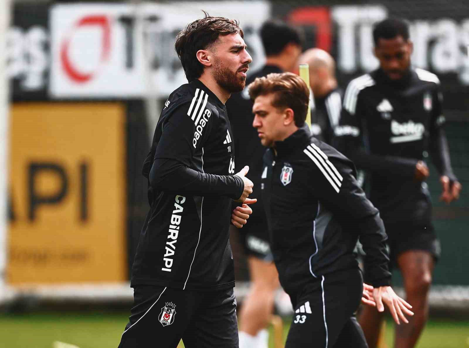 Beşiktaş kondisyon ve taktik çalıştı
