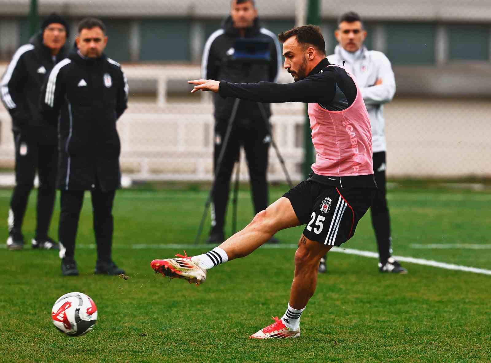 Beşiktaş, Konyaspor maçı hazırlıklarına başladı
