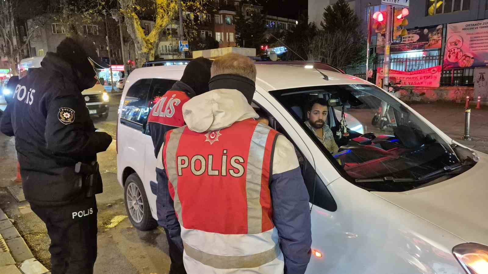 Beşiktaş Ortaköy’de yılbaşı için yoğun güvenlik tedbirleri
