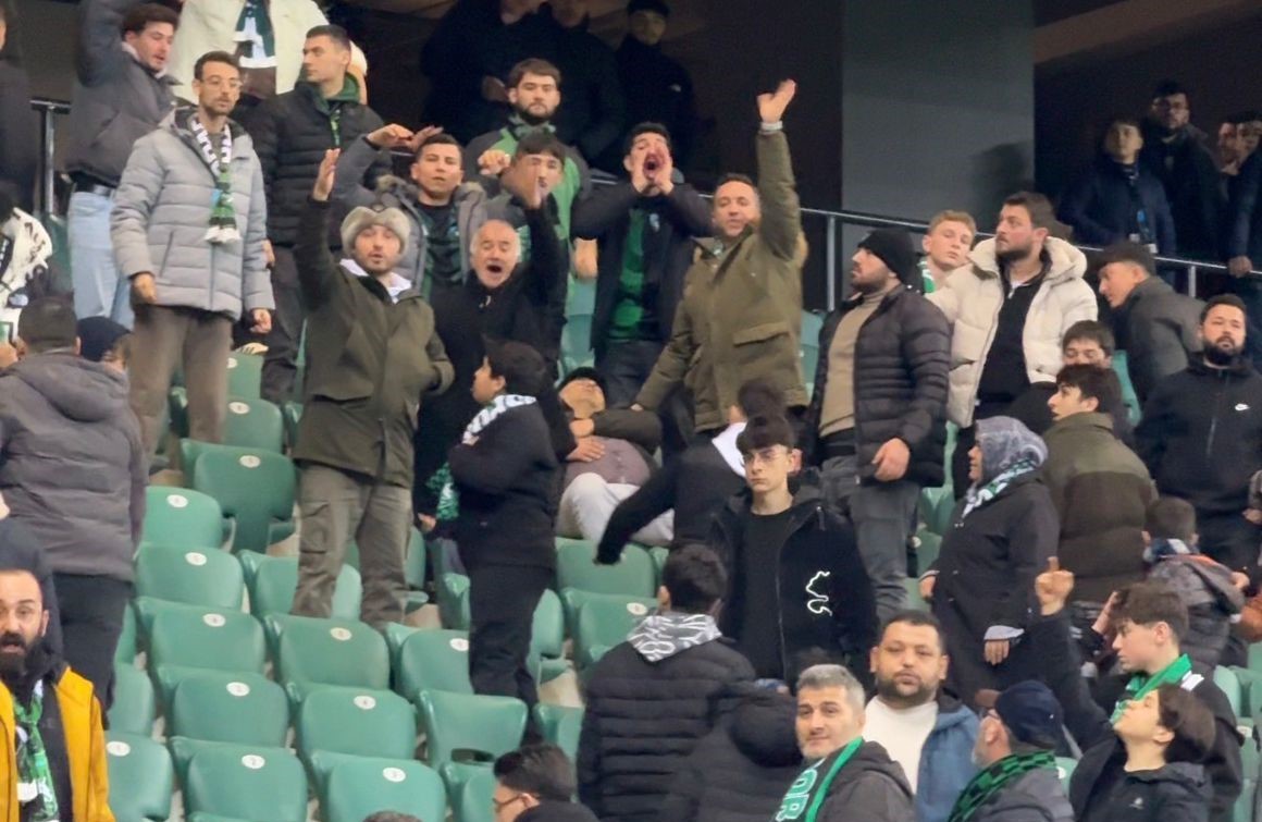 Beşiktaş tribünü karıştı, 15 taraftara adli işlem yapıldı
