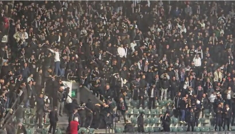 Beşiktaş tribünü karıştı, 15 taraftara adli işlem yapıldı
