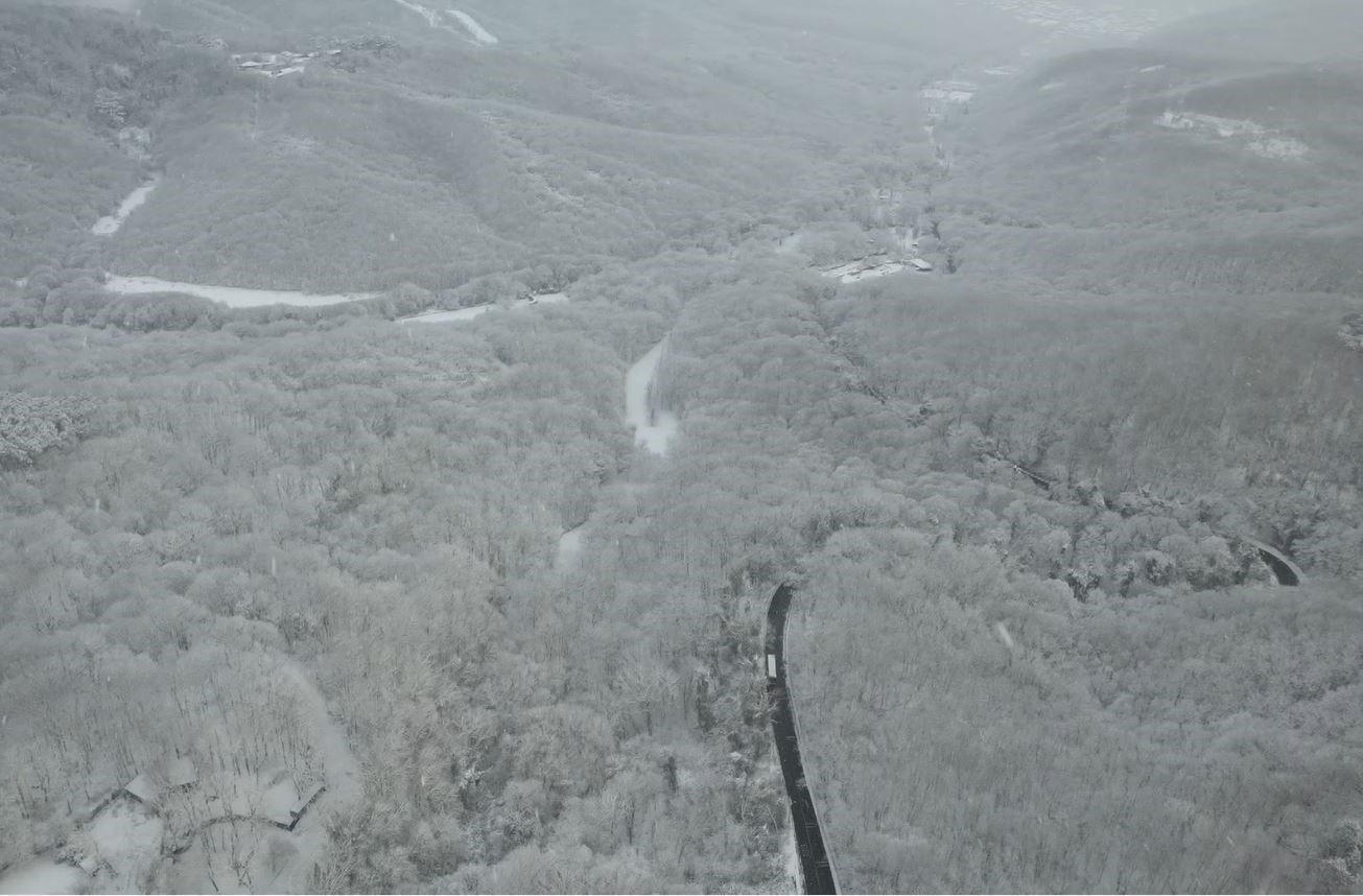 Beyaz örtüyle kaplanan Sarıyer havadan görüntülendi
