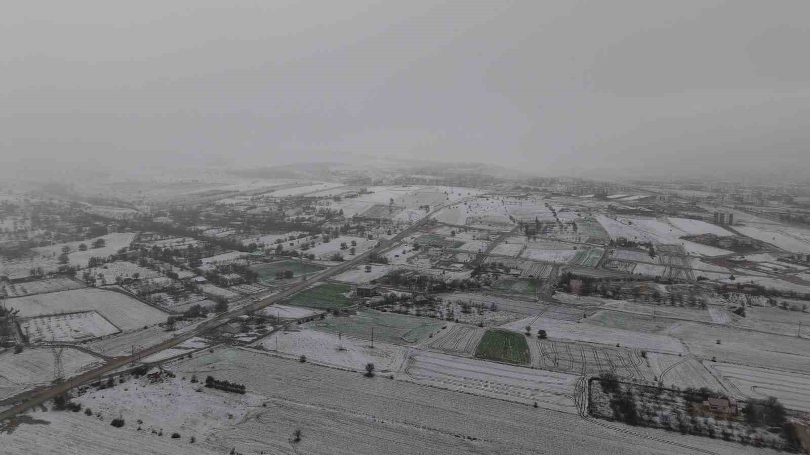 Beyaza bürünen Elazığ havadan görüntülendi
