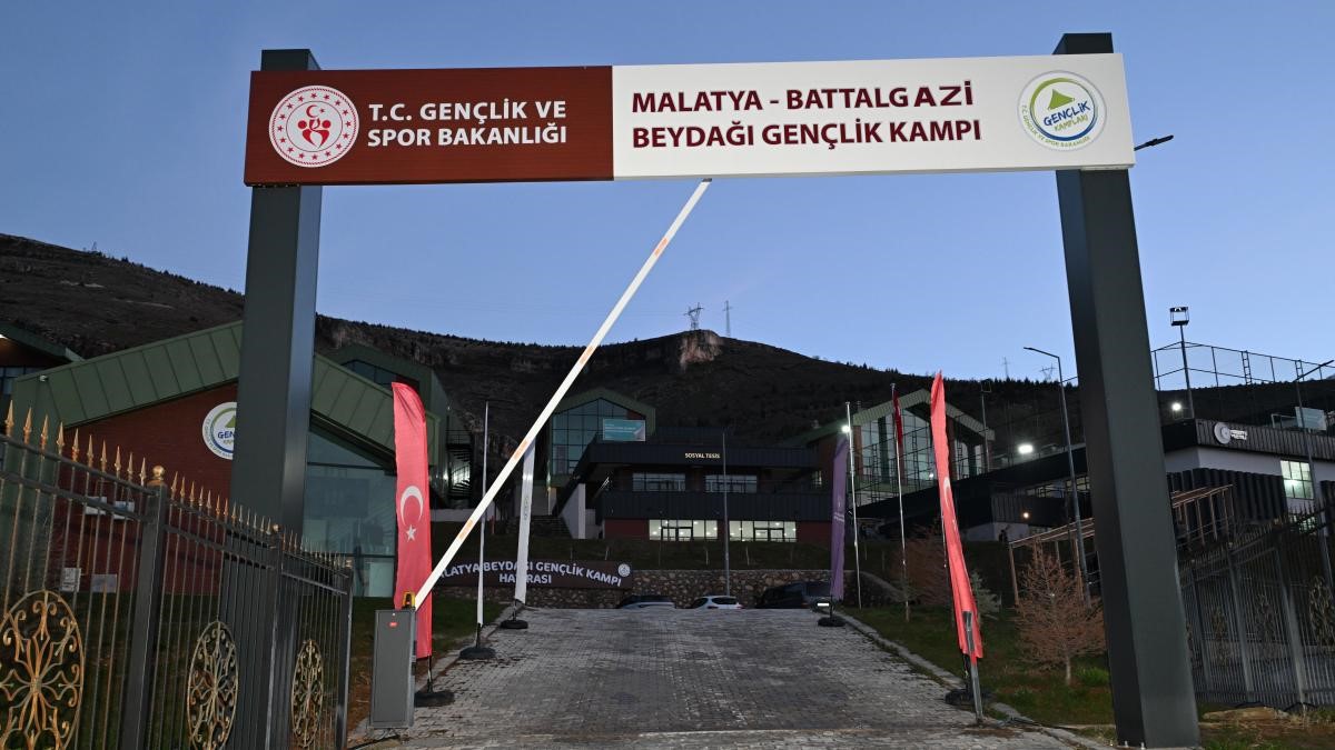 Beydağı Gençlik Kampı’nın açılışı gerçekleştirildi
